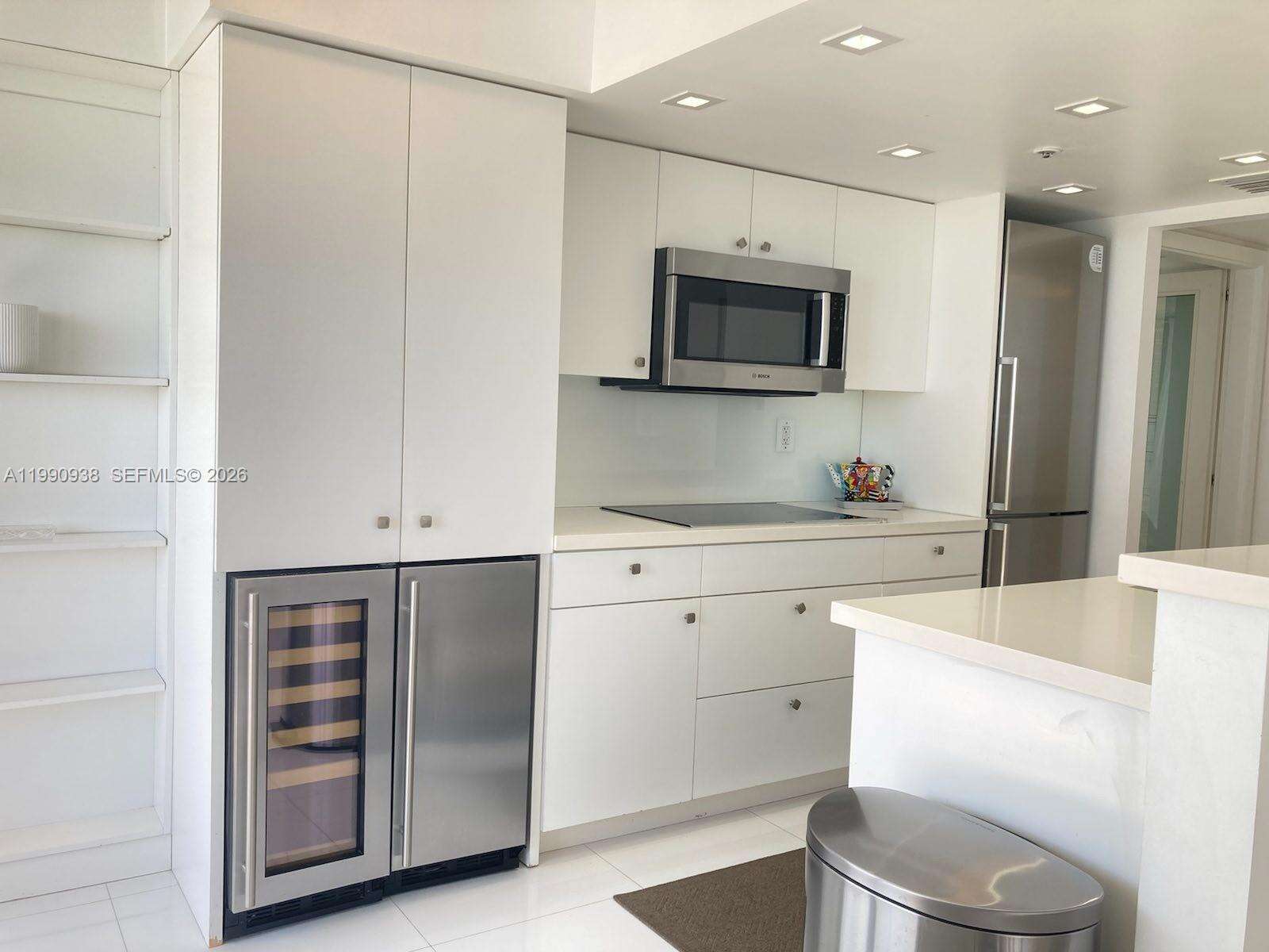 Club Atlantis at 2555 Collins Ave, Miami Beach, FL 33140 - For Rent photo 6