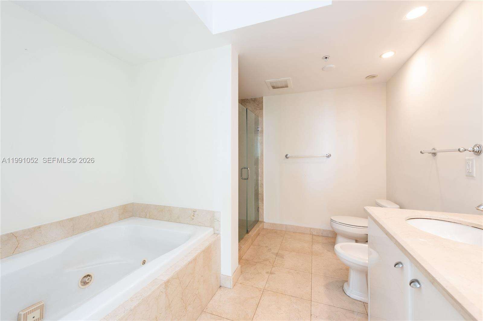The Parc at 19400 Turnberry Way, Aventura, FL 33180 - For Rent photo 15