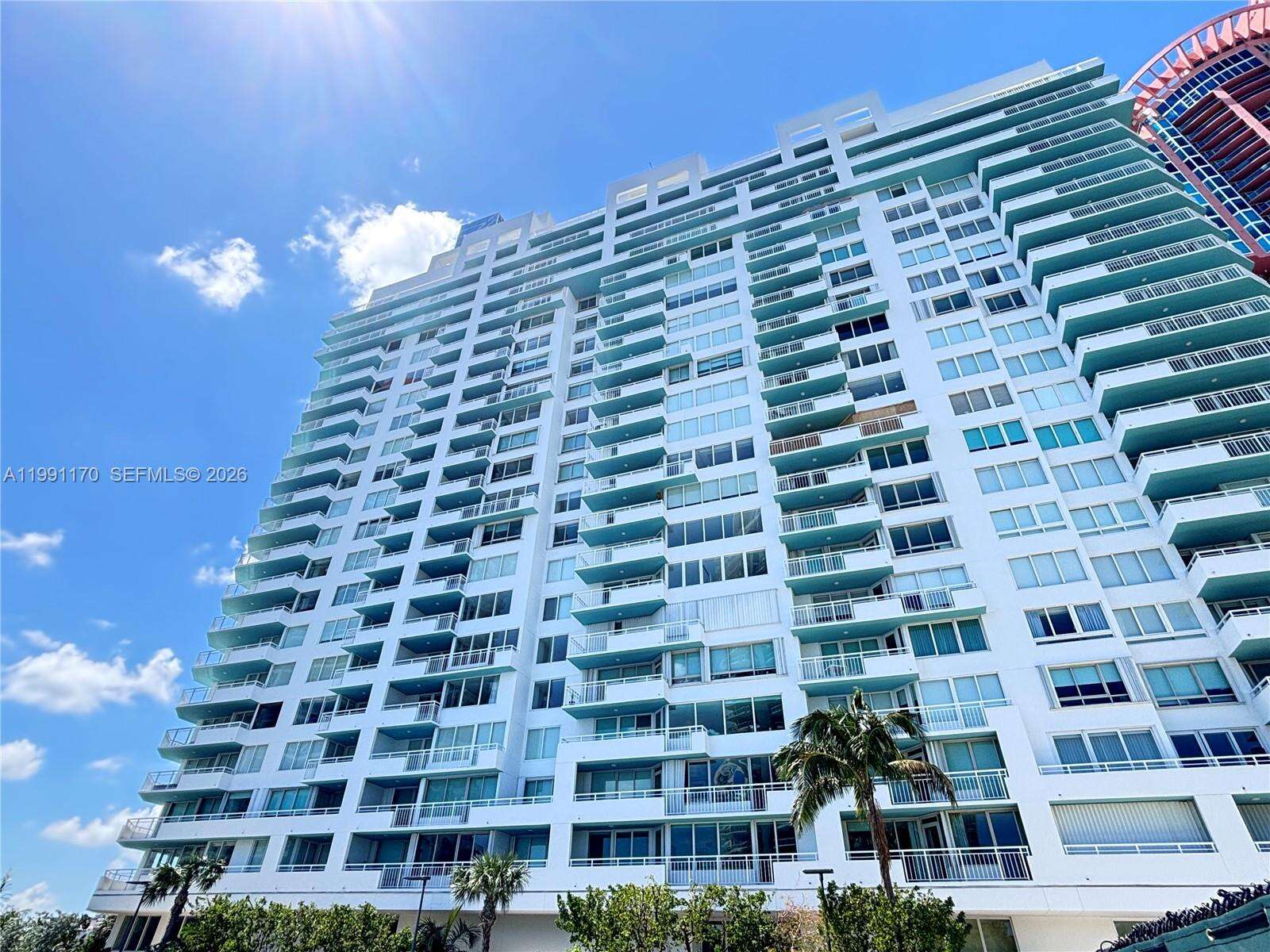 South Pointe Towers at 400 Pointe Dr, Miami Beach, FL 33139 - For Rent photo 22
