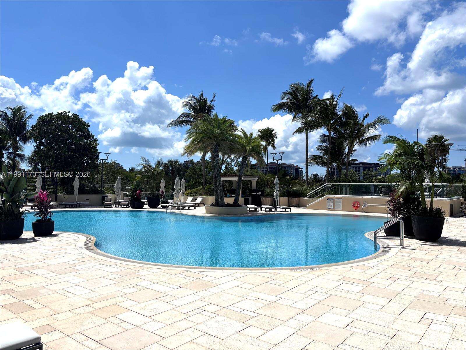 South Pointe Towers at 400 Pointe Dr, Miami Beach, FL 33139 - For Rent photo 25