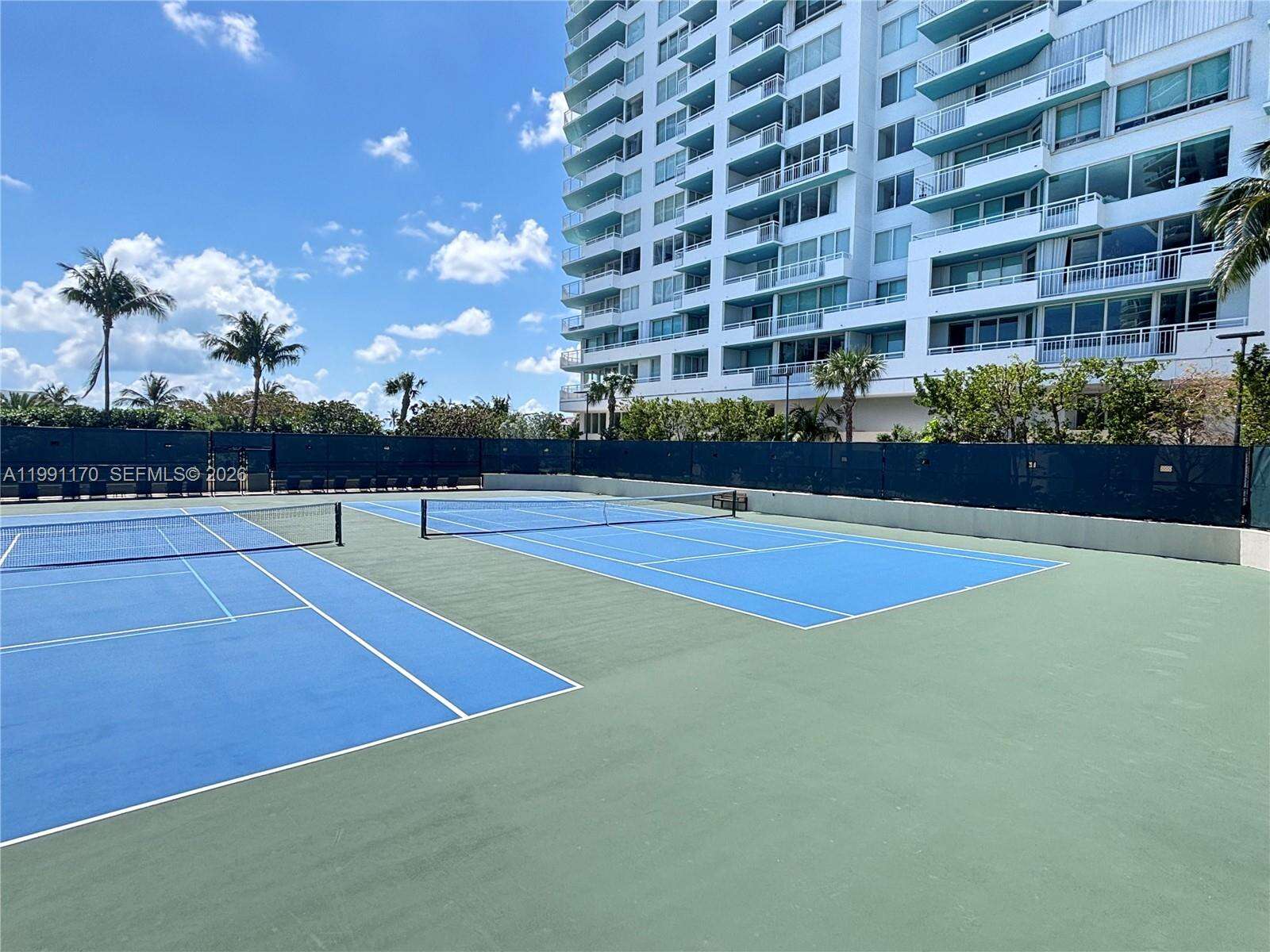South Pointe Towers at 400 Pointe Dr, Miami Beach, FL 33139 - For Rent photo 34