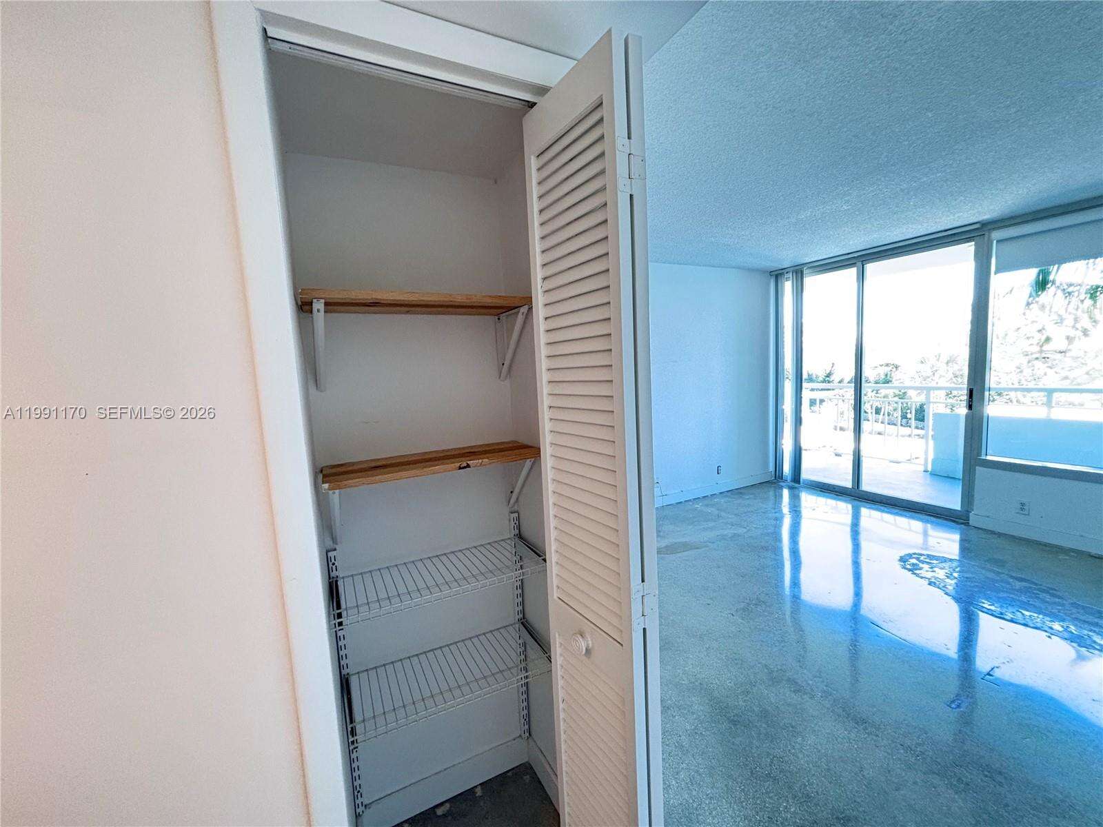 South Pointe Towers at 400 Pointe Dr, Miami Beach, FL 33139 - For Rent photo 9