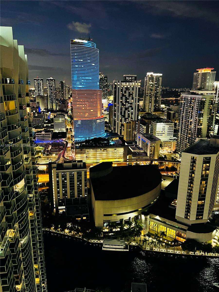 Brickell On The River at 41 5 St, Miami, FL 33131 - For Rent photo 5