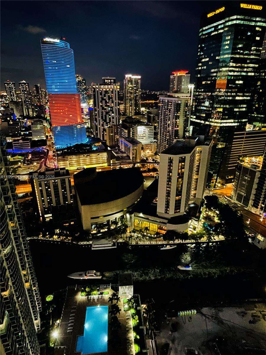 Brickell On The River at 41 5 St, Miami, FL 33131 - For Rent photo 6