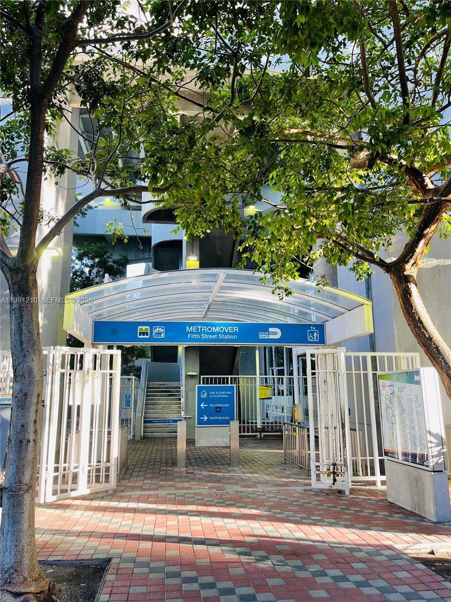 Brickell On The River at 41 5 St, Miami, FL 33131 - For Rent photo 52