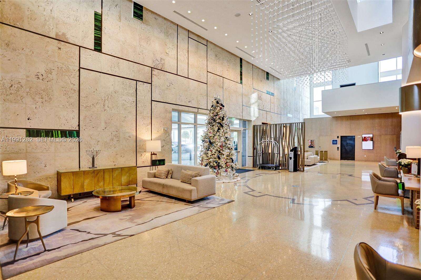 Central Carillon at 6801 Collins Ave, Miami Beach, FL 33141 - For Rent photo 17