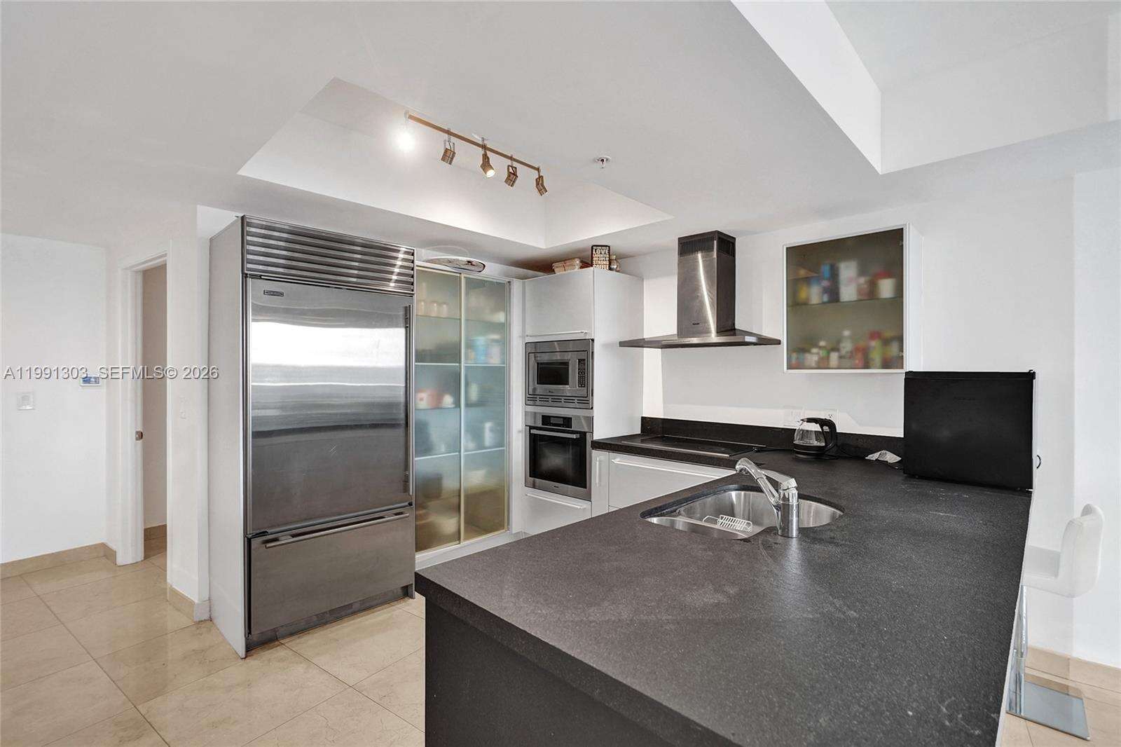 Trump Royale at 18201 Collins Ave, Sunny Isles Beach, FL 33160 - For Rent photo 15