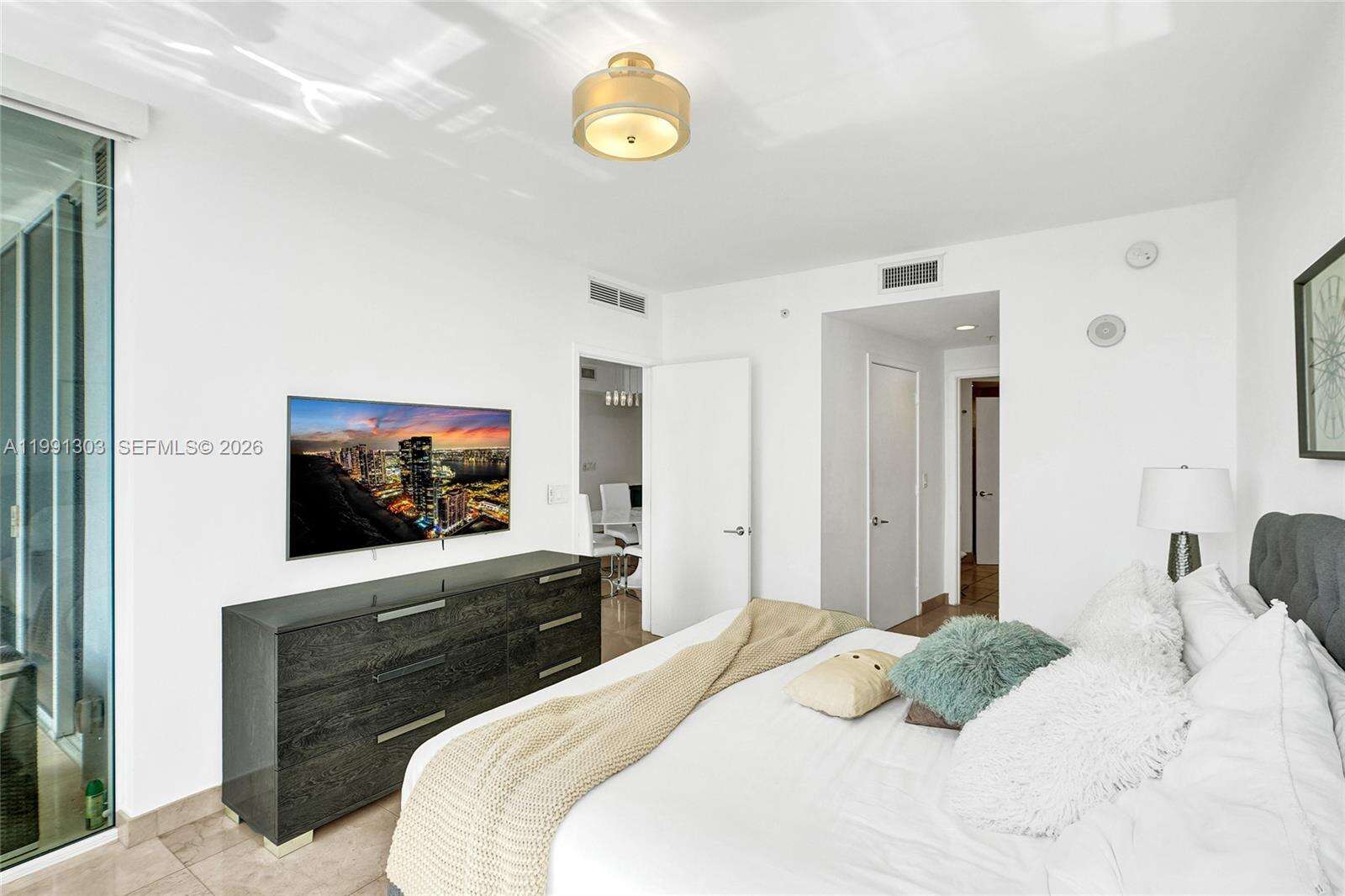 Trump Royale at 18201 Collins Ave, Sunny Isles Beach, FL 33160 - For Rent photo 19