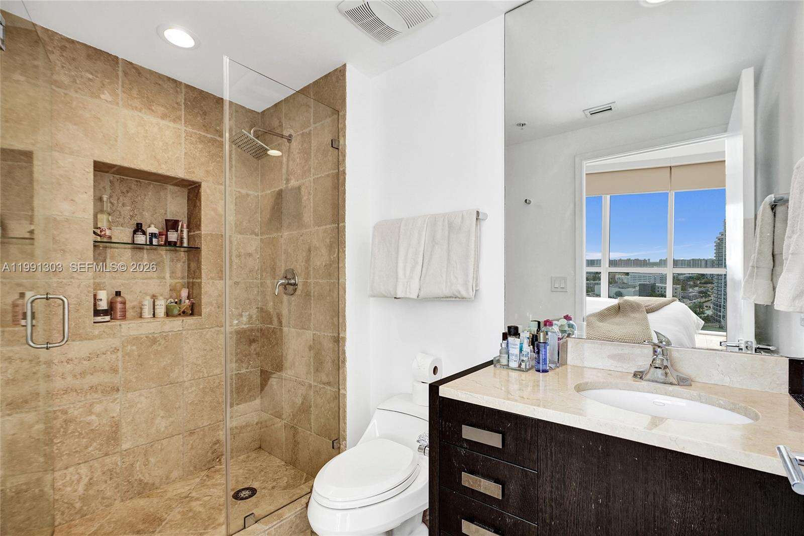 Trump Royale at 18201 Collins Ave, Sunny Isles Beach, FL 33160 - For Rent photo 29
