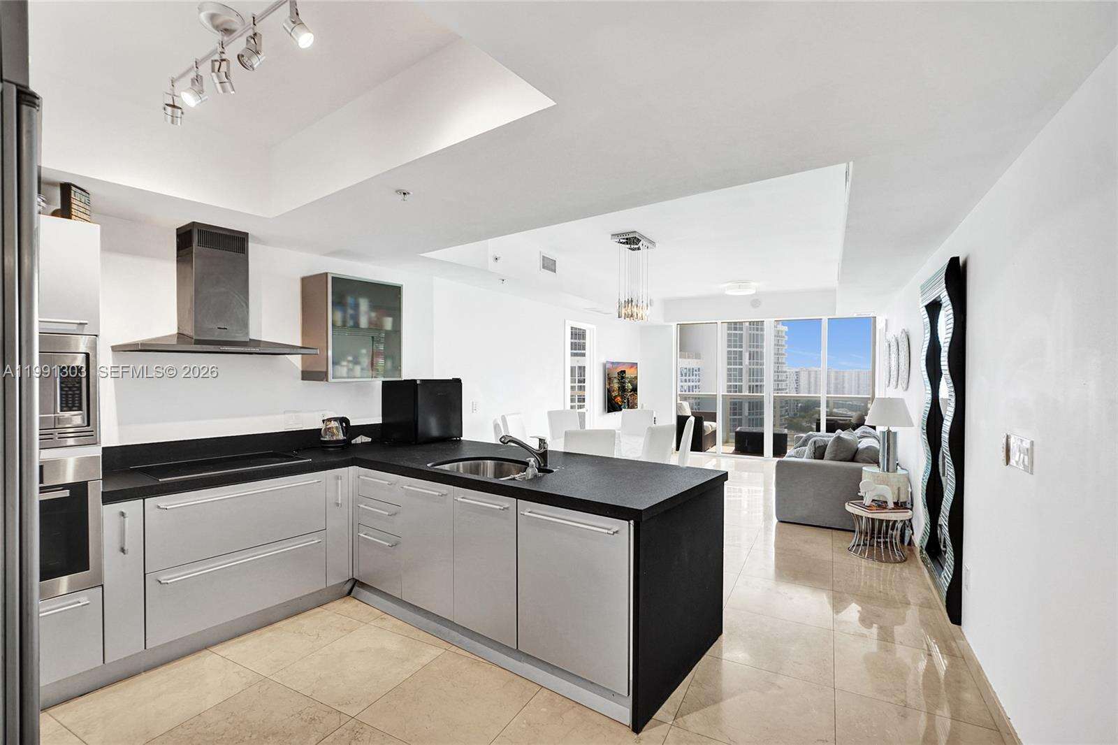 Trump Royale at 18201 Collins Ave, Sunny Isles Beach, FL 33160 - For Rent photo 4