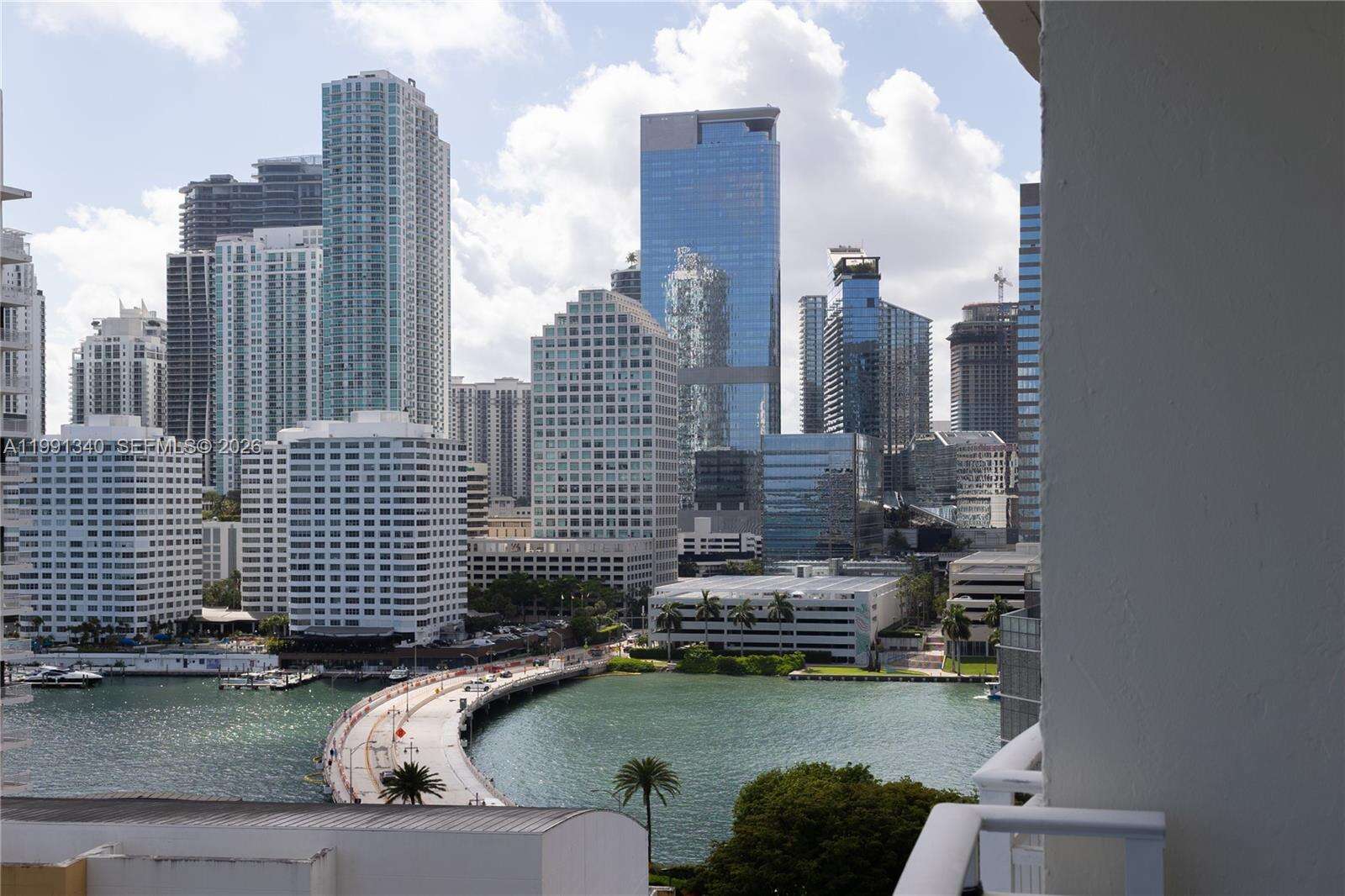 Isola at 770 Claughton Island Dr, Miami, FL 33131 - For Rent photo 2