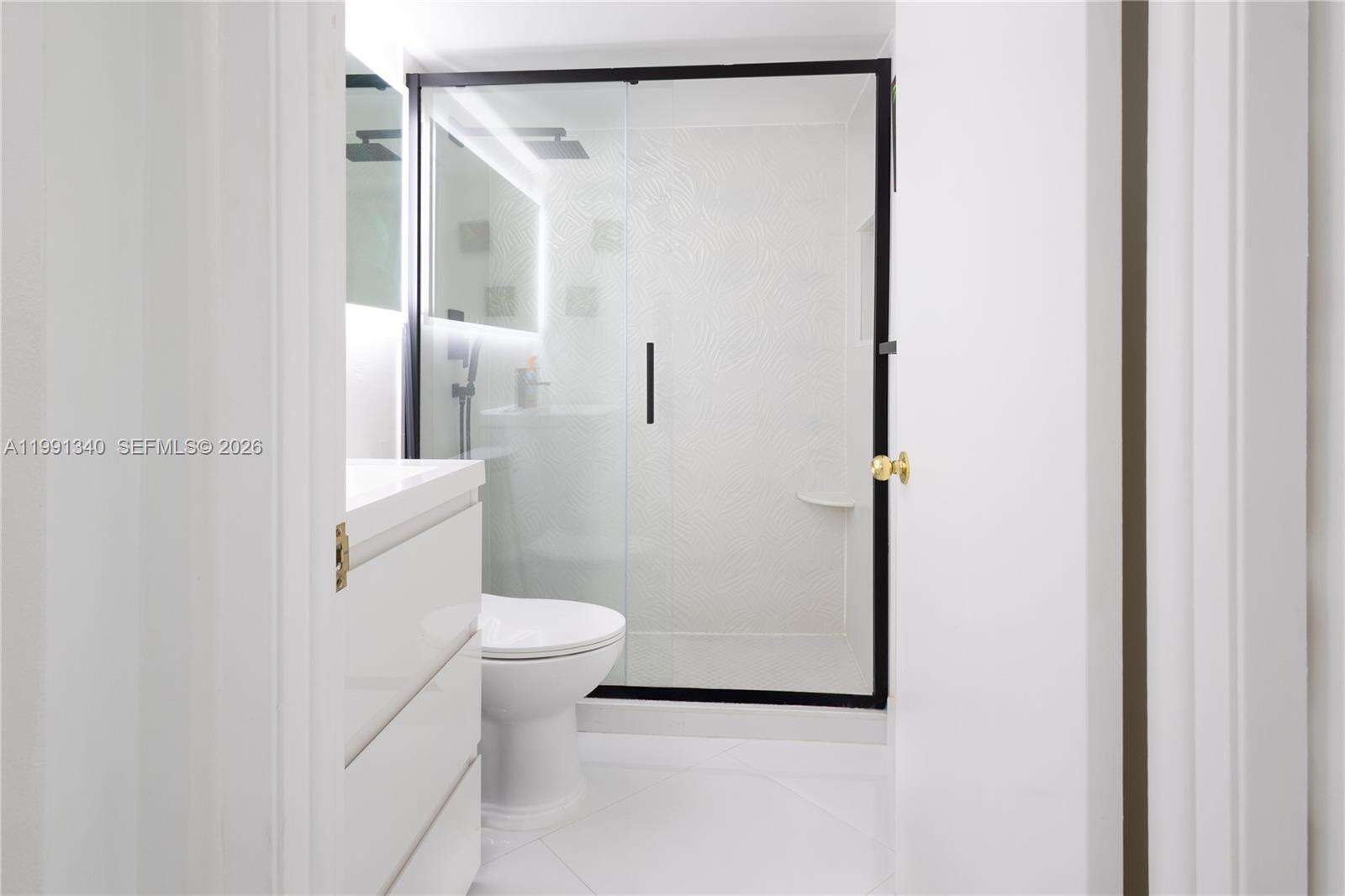 Isola at 770 Claughton Island Dr, Miami, FL 33131 - For Rent photo 12