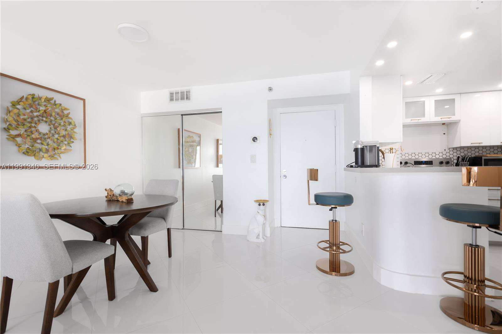 Isola at 770 Claughton Island Dr, Miami, FL 33131 - For Rent photo 4