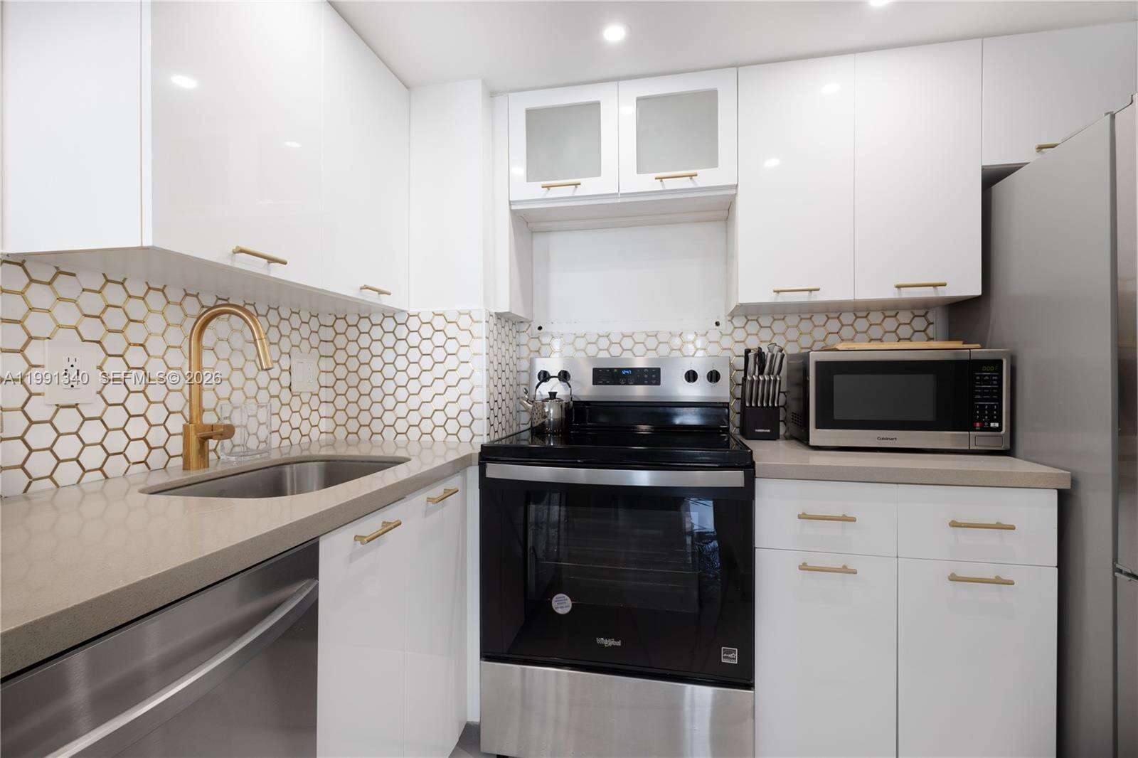 Isola at 770 Claughton Island Dr, Miami, FL 33131 - For Rent photo 9