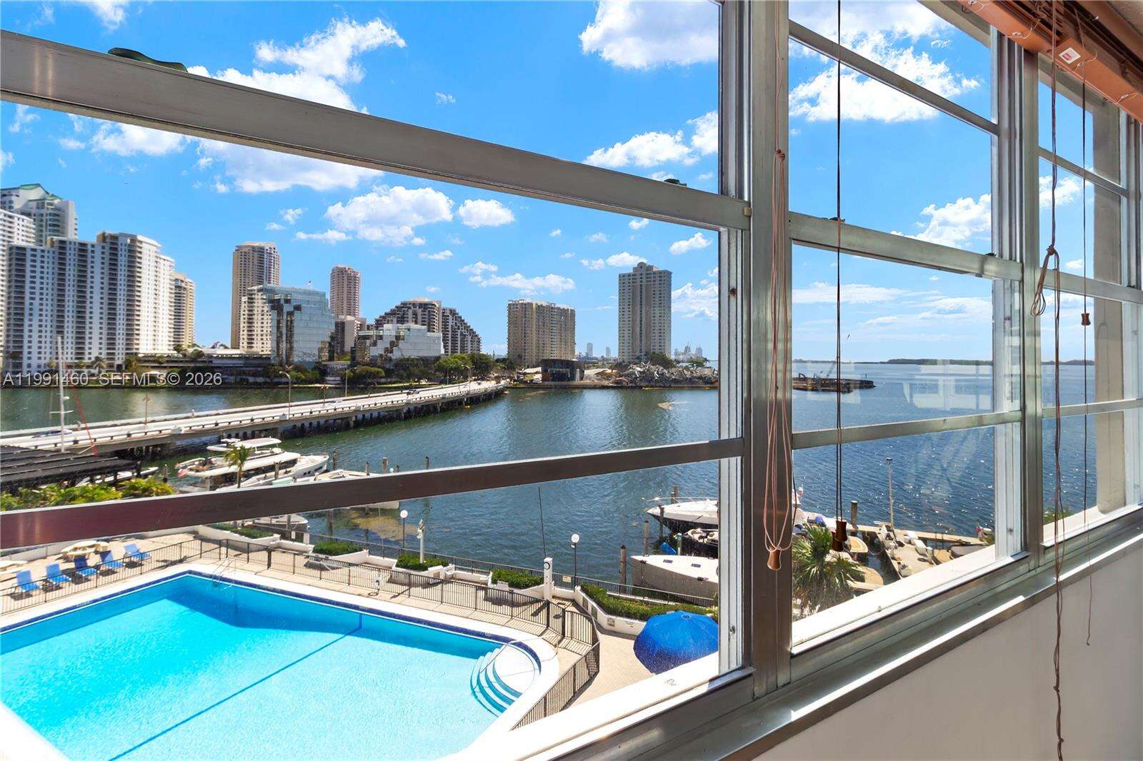 Four Ambassadors at 905 Brickell Bay Dr, Miami, FL 33131 - For Rent photo 1
