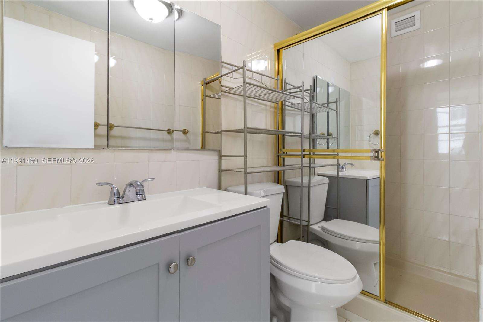 Four Ambassadors at 905 Brickell Bay Dr, Miami, FL 33131 - For Rent photo 17