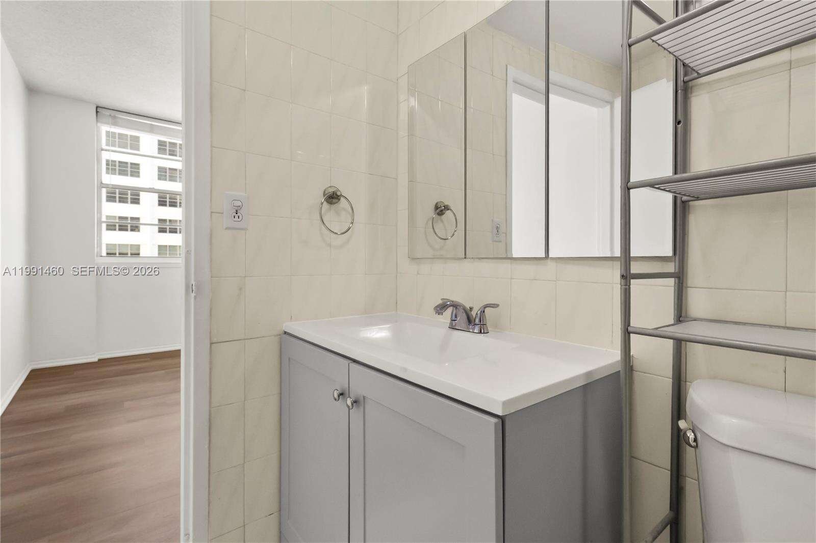 Four Ambassadors at 905 Brickell Bay Dr, Miami, FL 33131 - For Rent photo 18