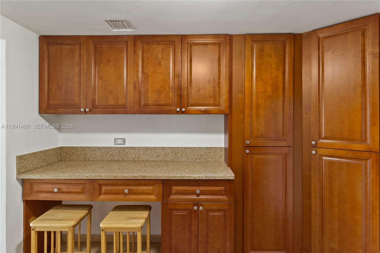 Four Ambassadors at 905 Brickell Bay Dr, Miami, FL 33131 - For Rent photo 20