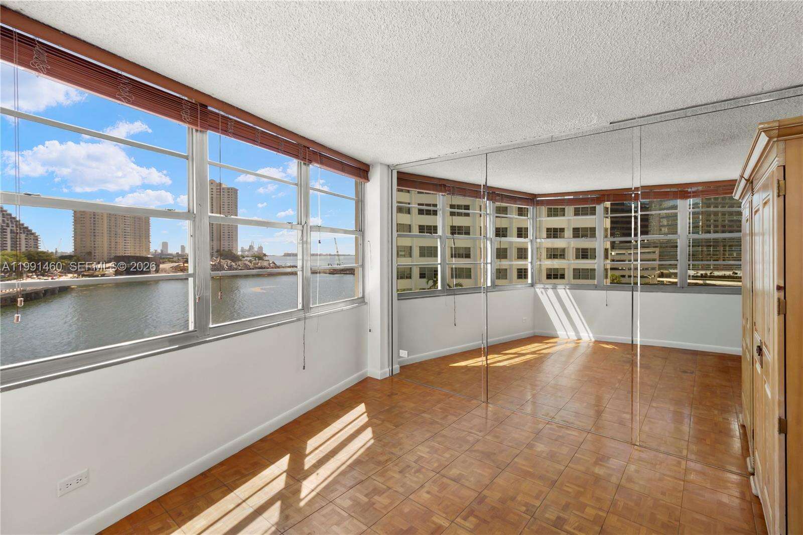 Four Ambassadors at 905 Brickell Bay Dr, Miami, FL 33131 - For Rent photo 3