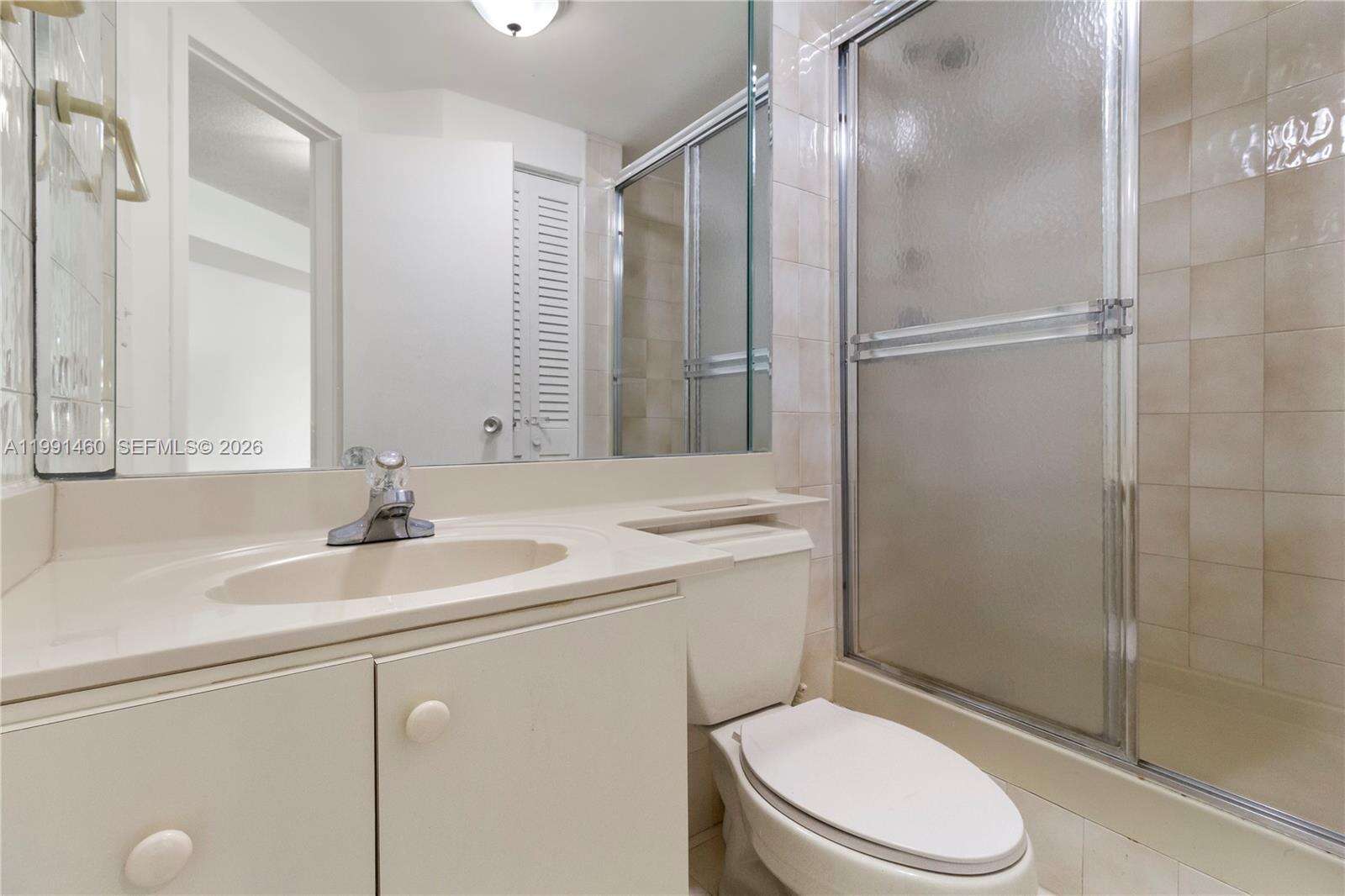 Four Ambassadors at 905 Brickell Bay Dr, Miami, FL 33131 - For Rent photo 23