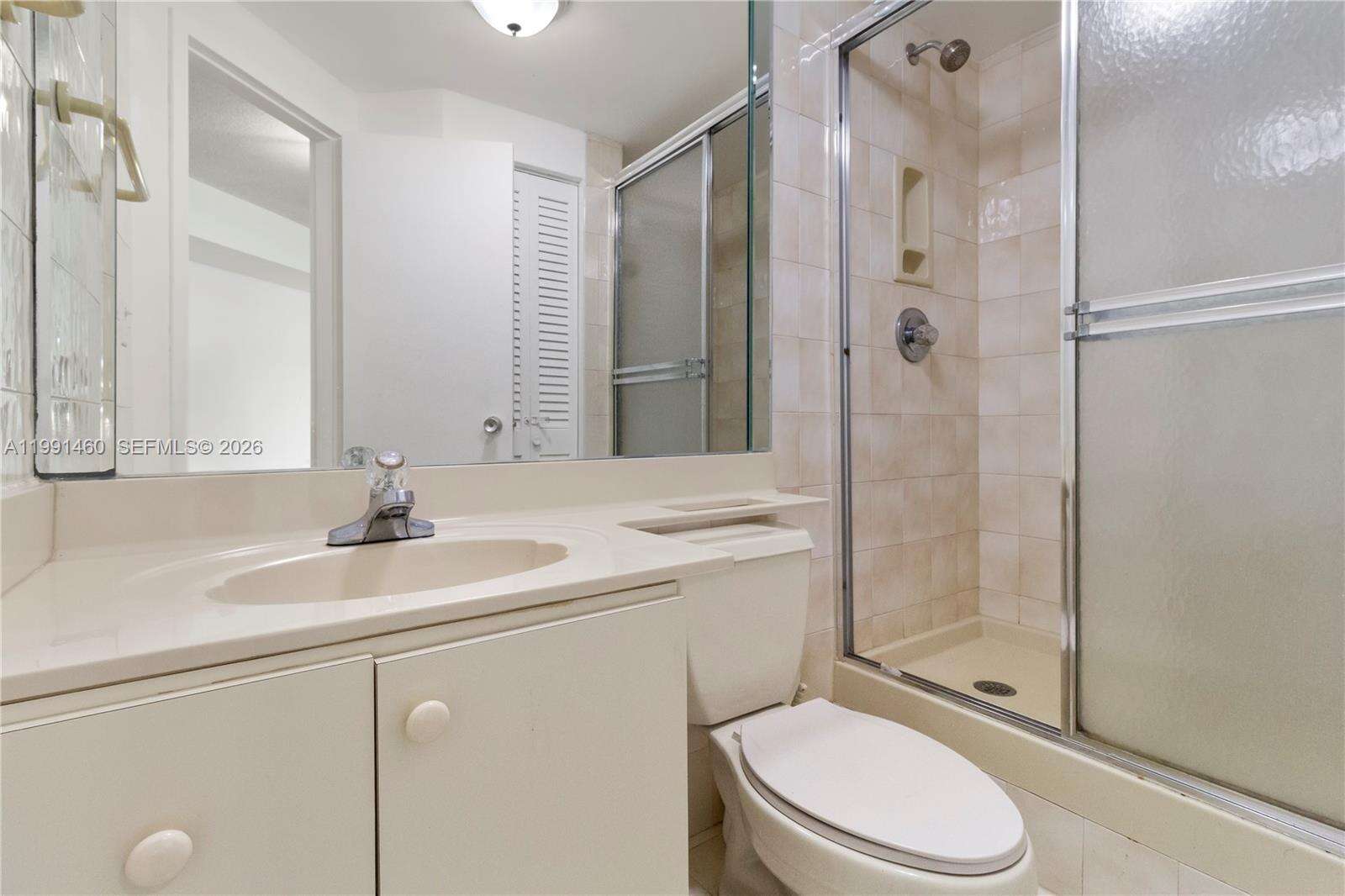 Four Ambassadors at 905 Brickell Bay Dr, Miami, FL 33131 - For Rent photo 24