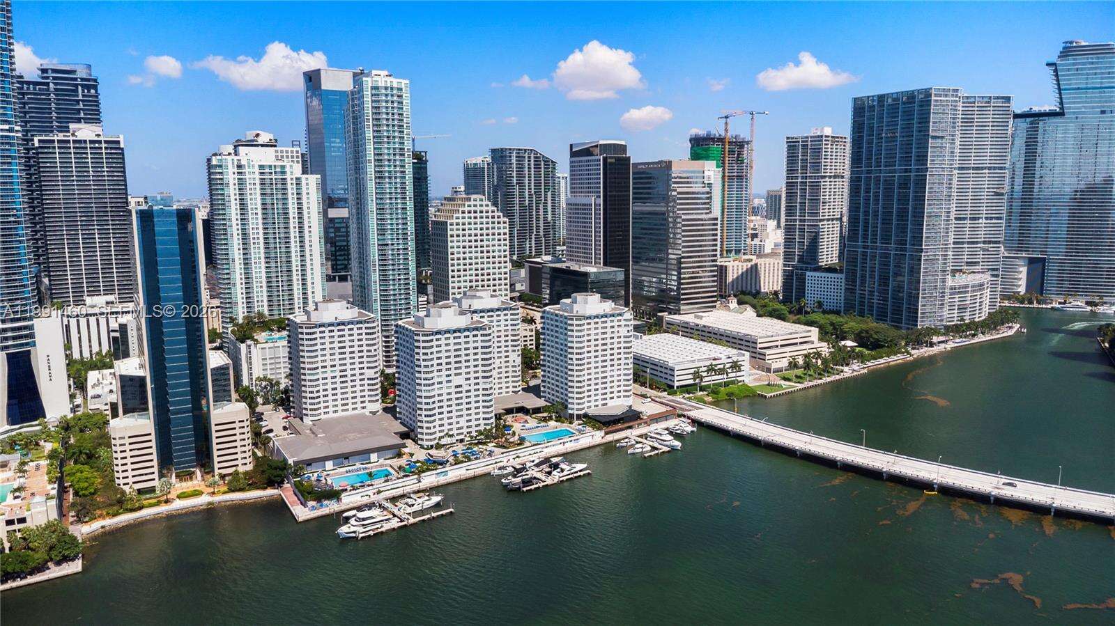 Four Ambassadors at 905 Brickell Bay Dr, Miami, FL 33131 - For Rent photo 34