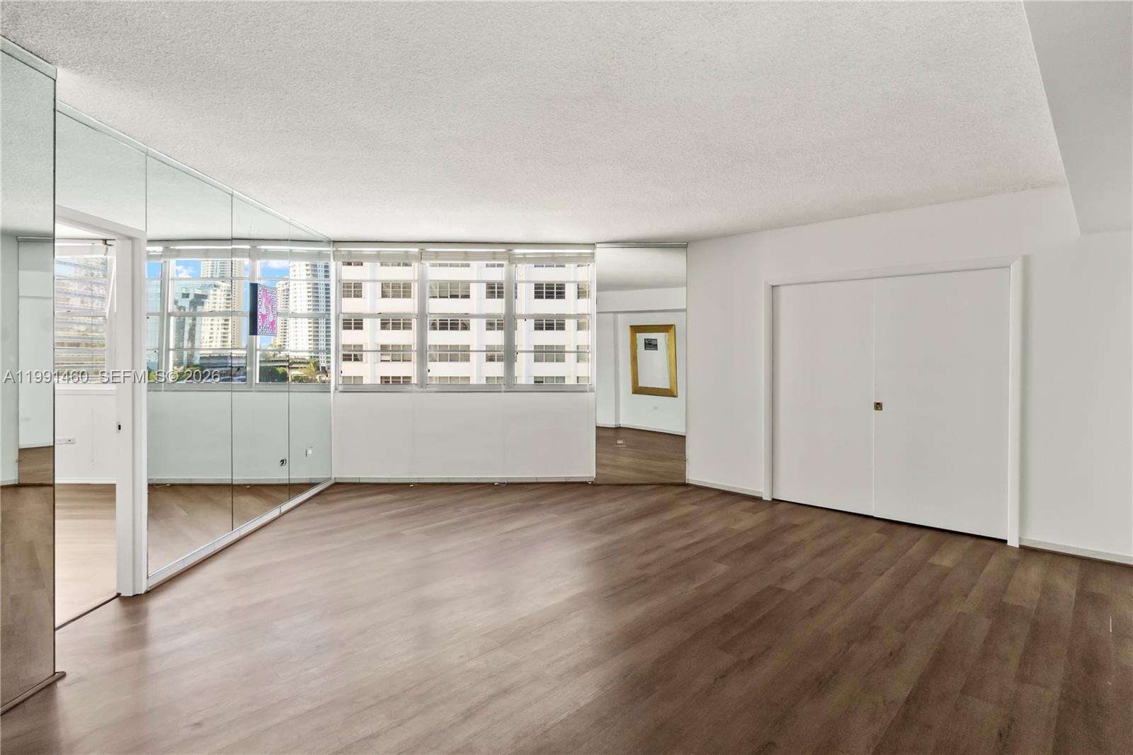 Four Ambassadors at 905 Brickell Bay Dr, Miami, FL 33131 - For Rent photo 7