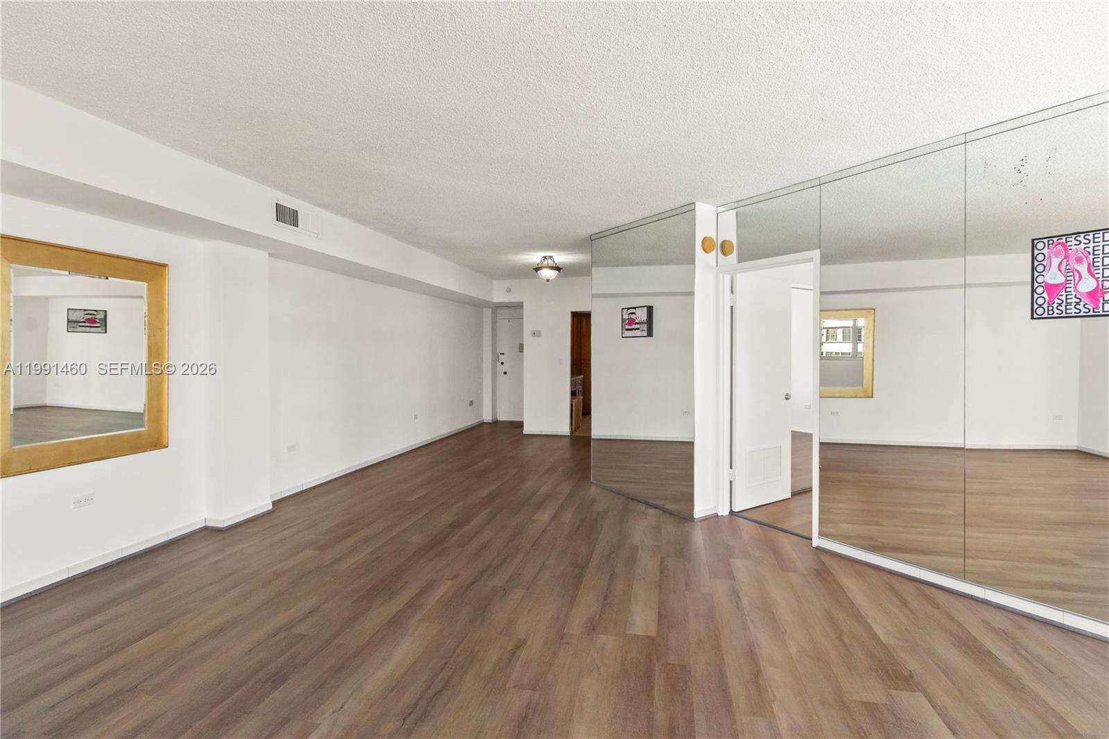 Four Ambassadors at 905 Brickell Bay Dr, Miami, FL 33131 - For Rent photo 9