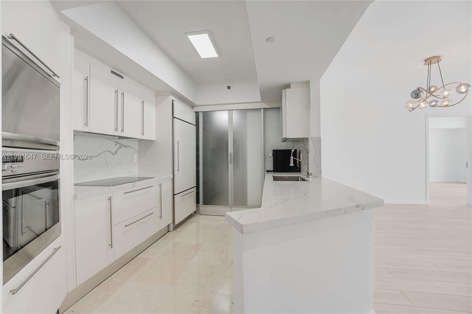 Icon at 450 Alton Rd, Miami Beach, FL 33139 - For Rent photo 19