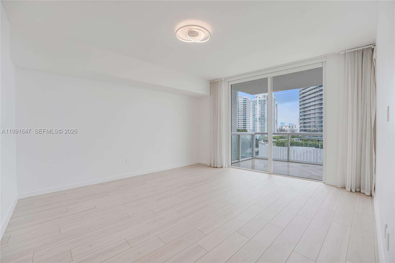 Icon at 450 Alton Rd, Miami Beach, FL 33139 - For Rent photo 26