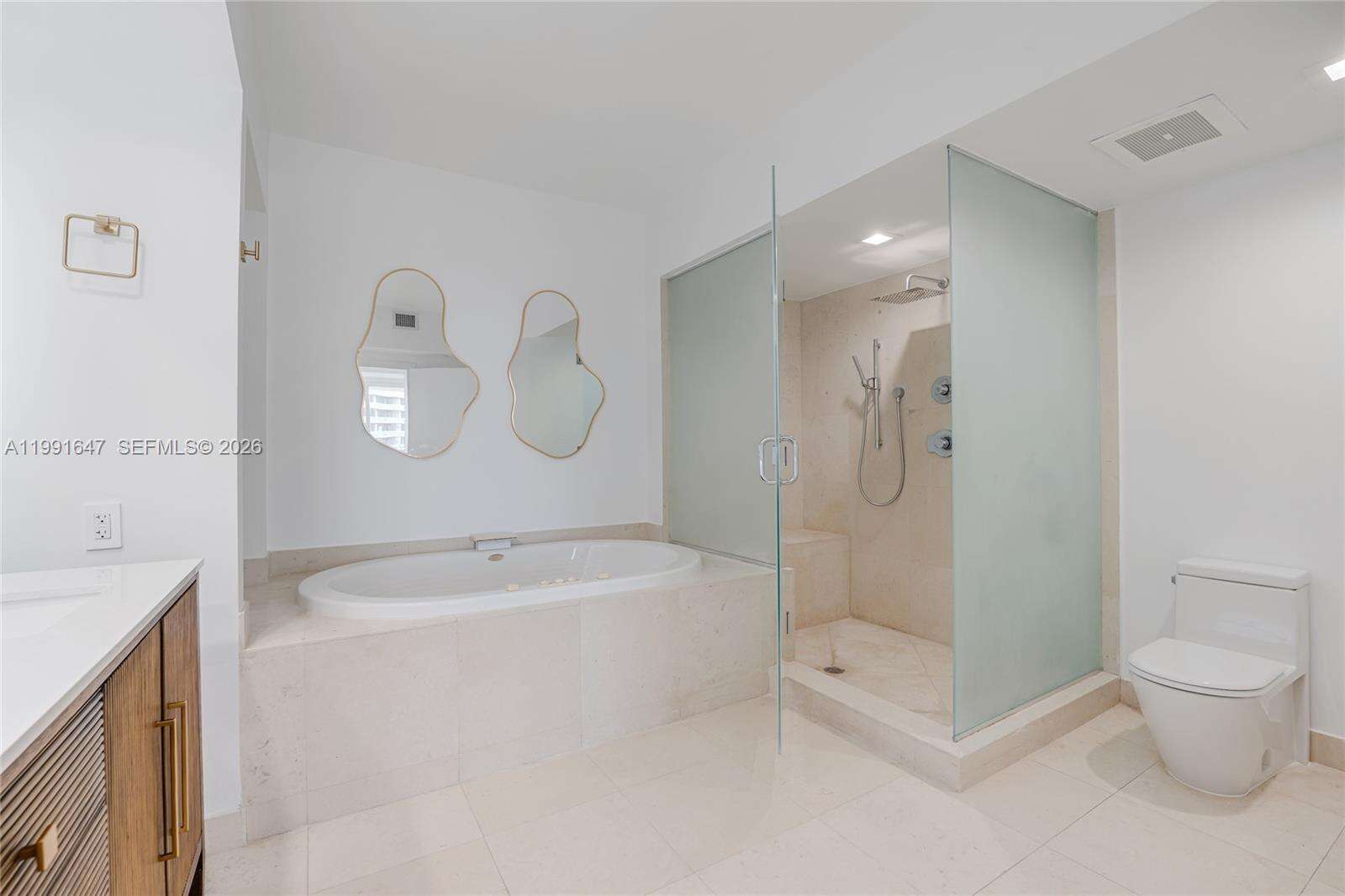 Icon at 450 Alton Rd, Miami Beach, FL 33139 - For Rent photo 29