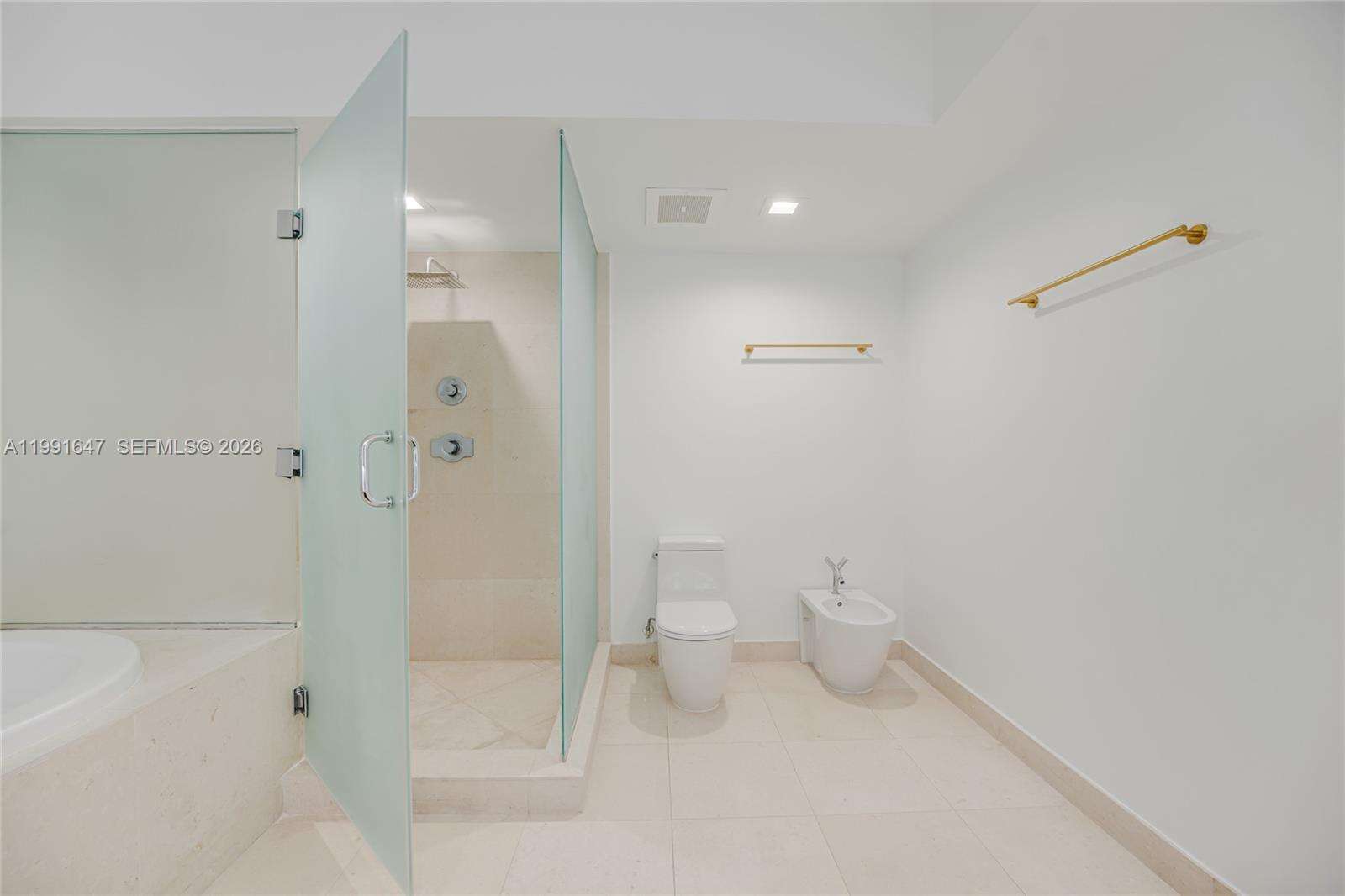 Icon at 450 Alton Rd, Miami Beach, FL 33139 - For Rent photo 30