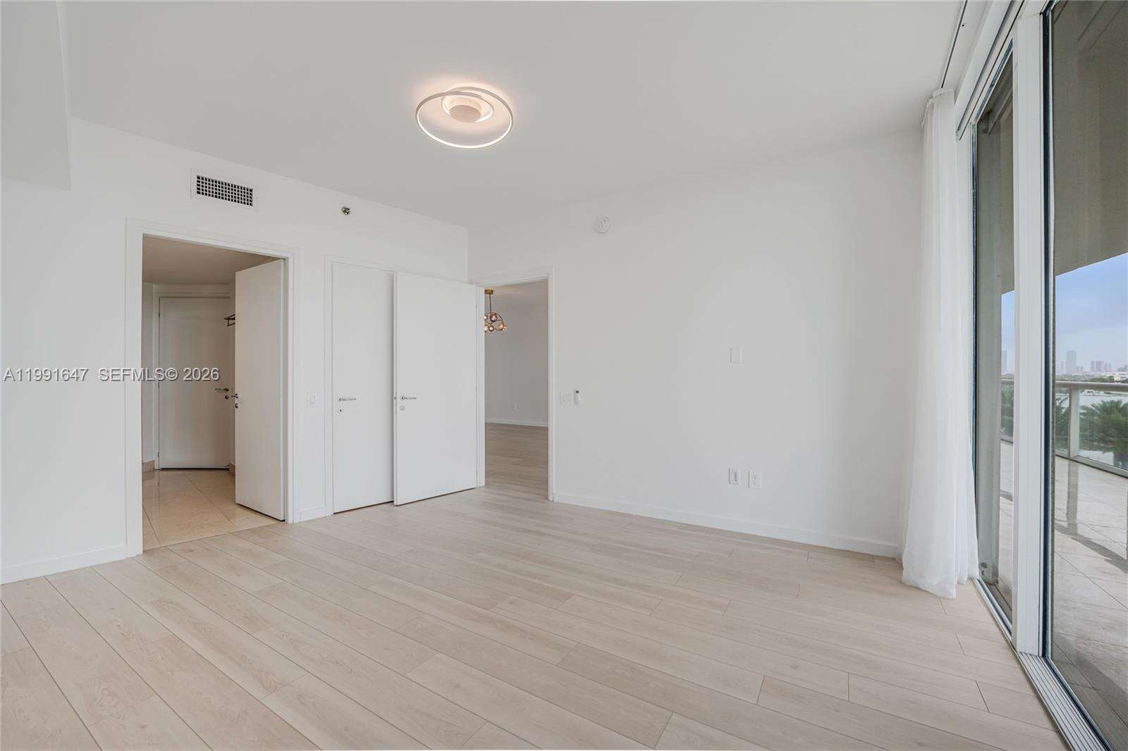 Icon at 450 Alton Rd, Miami Beach, FL 33139 - For Rent photo 31