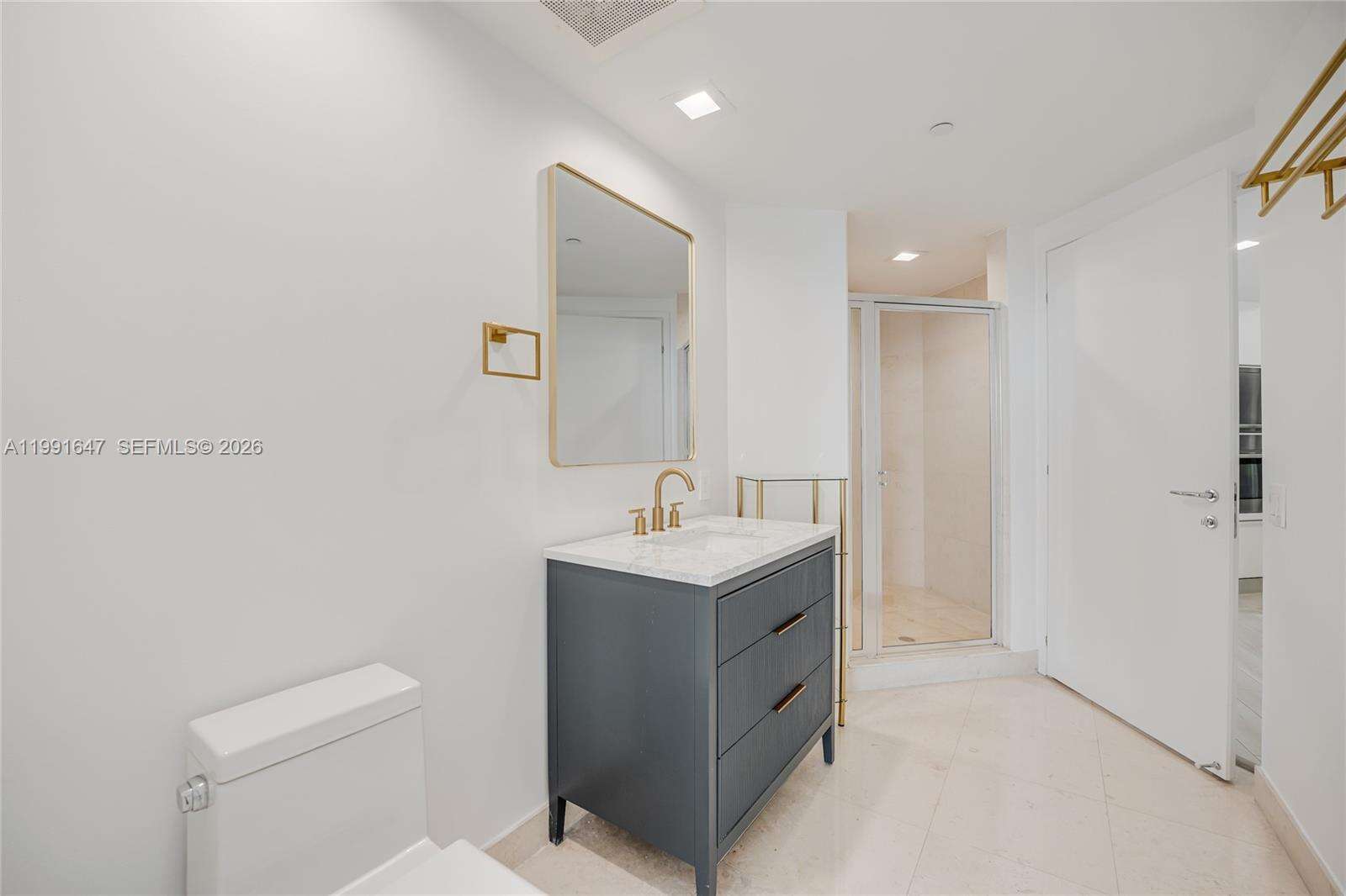 Icon at 450 Alton Rd, Miami Beach, FL 33139 - For Rent photo 33