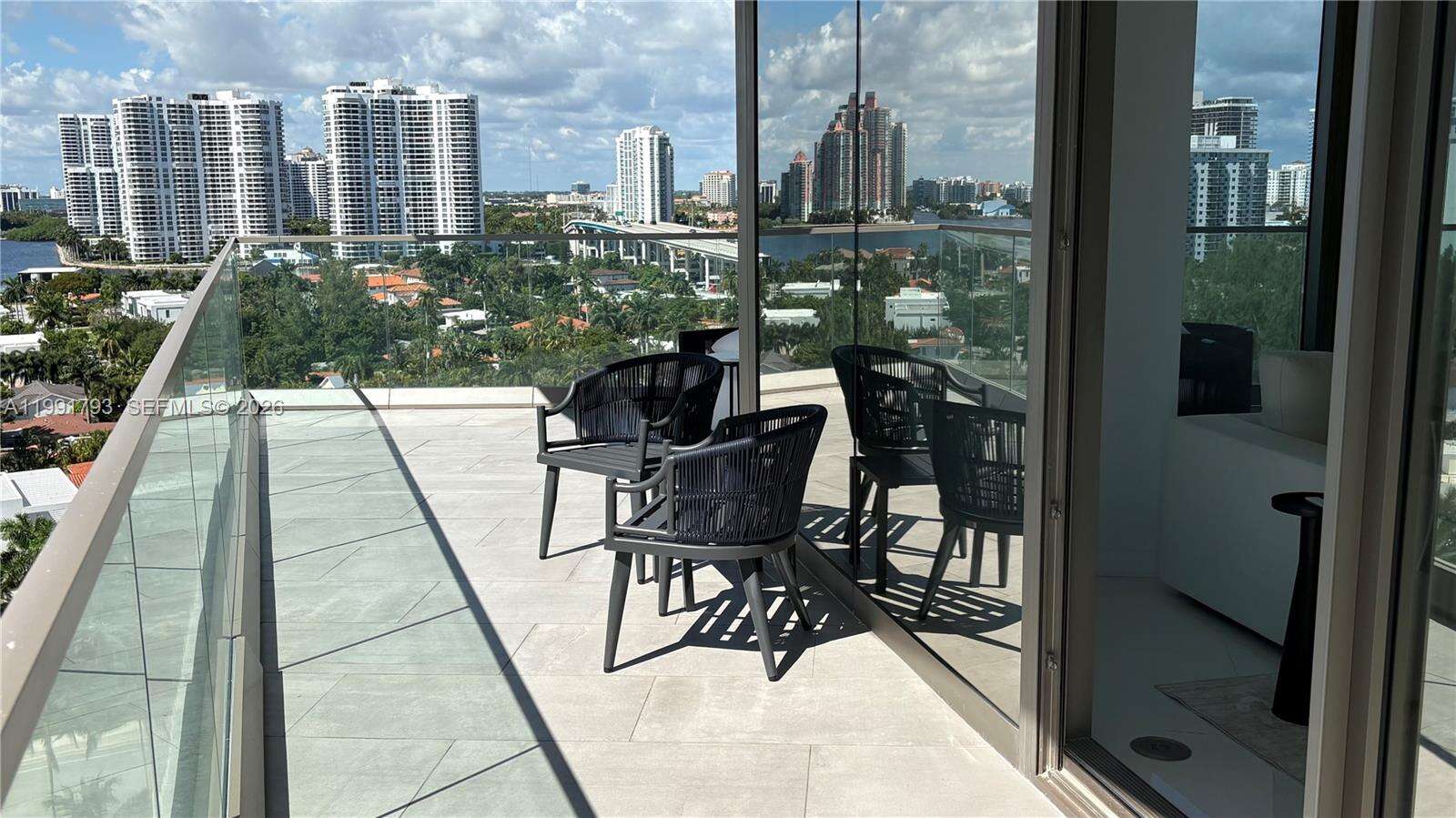 Armani Casa at 18975 Collins Ave, Sunny Isles Beach, FL 33160 - For Rent photo 10