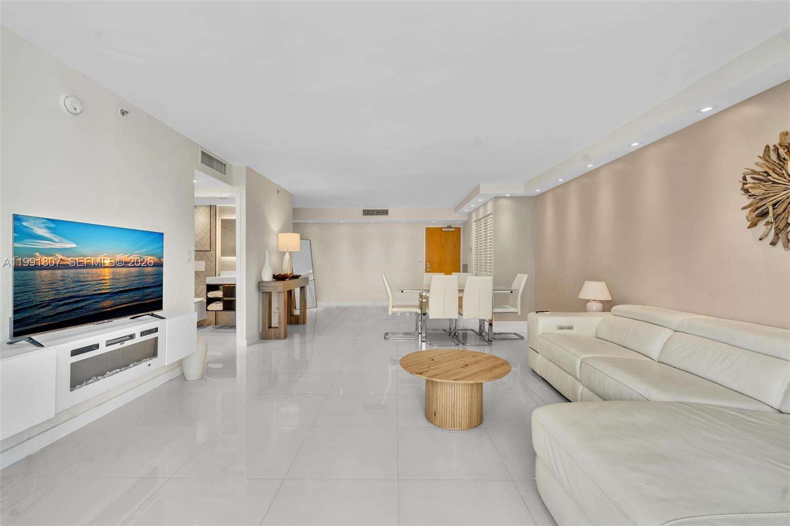 Carlisle On The Ocean at 9195 Collins Ave, Surfside, FL 33154 - For Rent photo 11
