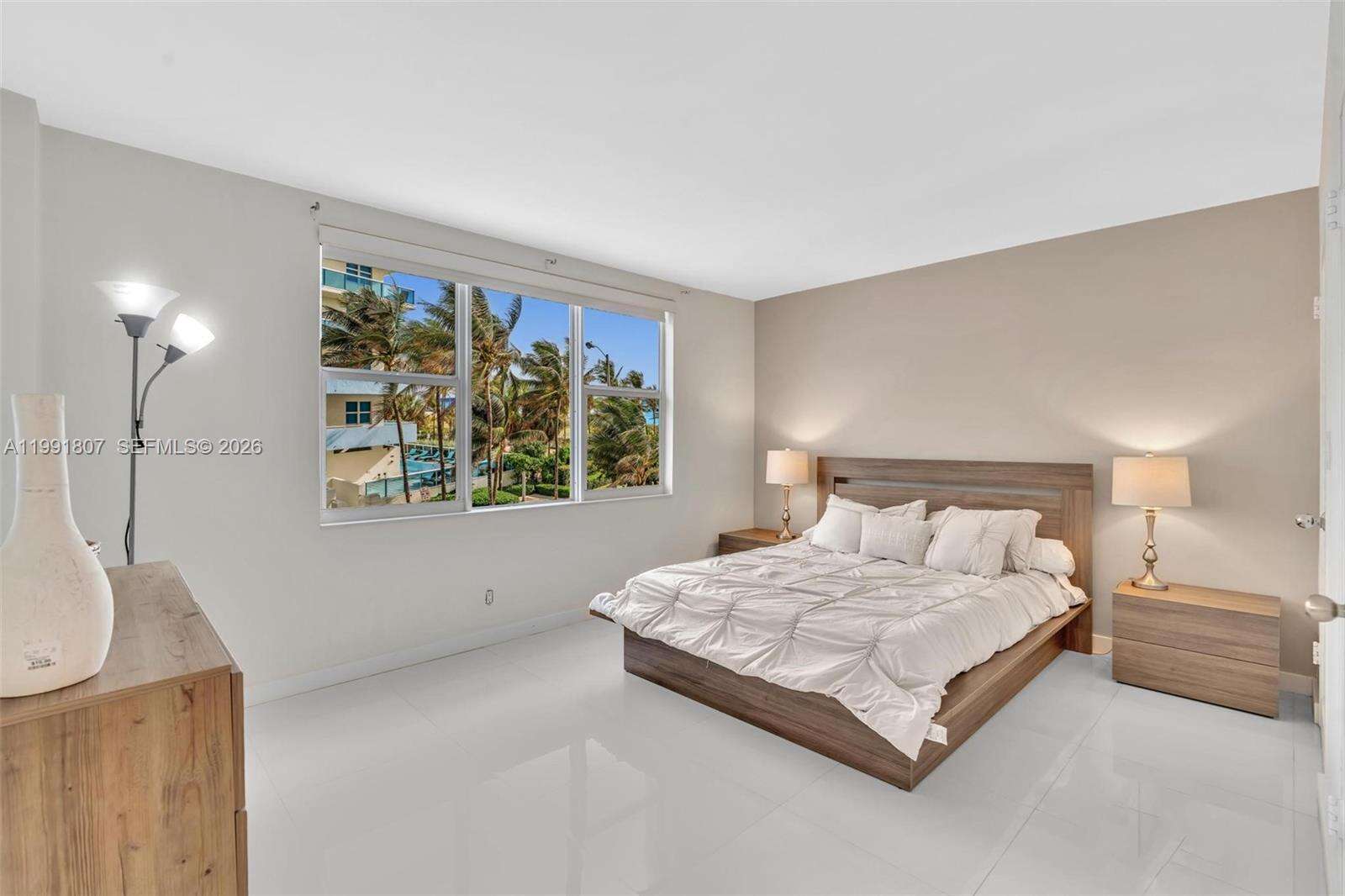 Carlisle On The Ocean at 9195 Collins Ave, Surfside, FL 33154 - For Rent photo 13