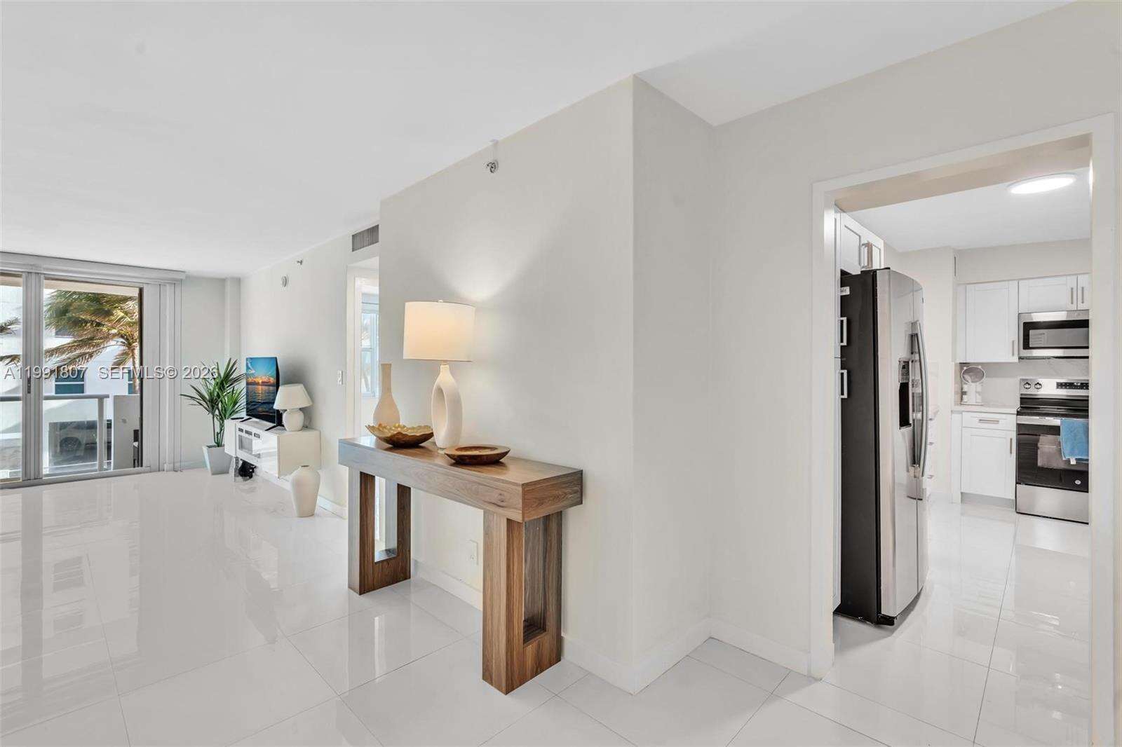 Carlisle On The Ocean at 9195 Collins Ave, Surfside, FL 33154 - For Rent photo 3