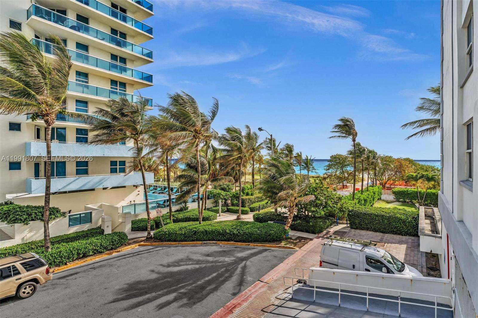 Carlisle On The Ocean at 9195 Collins Ave, Surfside, FL 33154 - For Rent photo 22