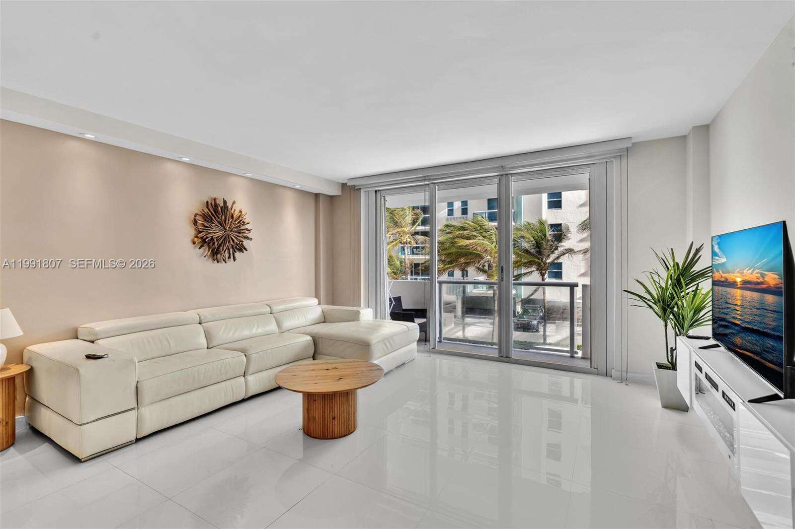 Carlisle On The Ocean at 9195 Collins Ave, Surfside, FL 33154 - For Rent photo 7