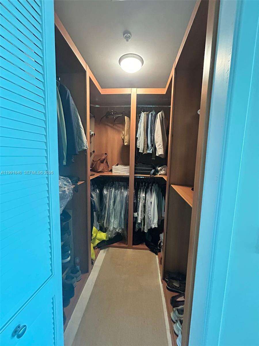 Emerald At Brickell at 218 14 St, Miami, FL 33131 - For Rent photo 16