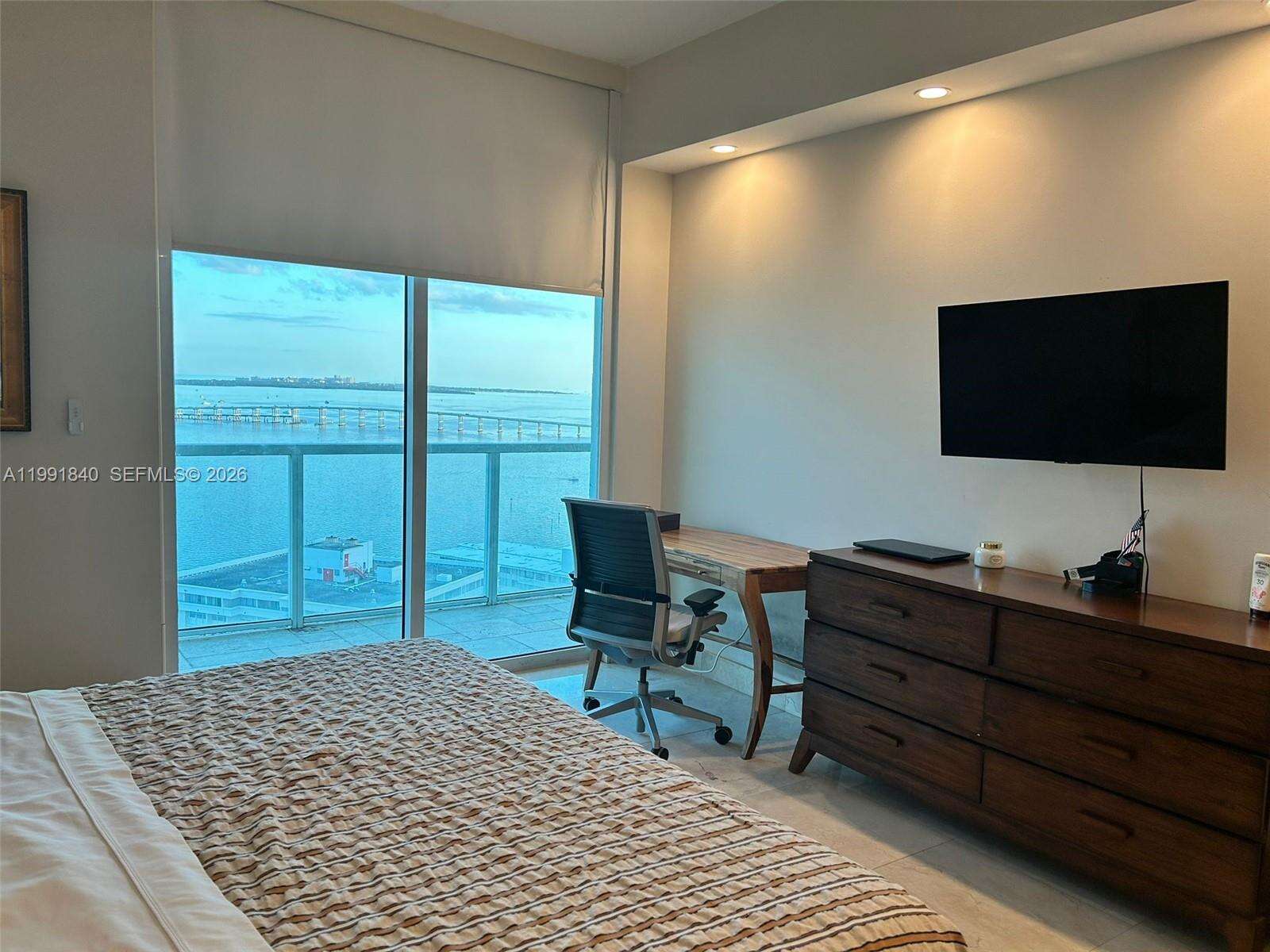 Emerald At Brickell at 218 14 St, Miami, FL 33131 - For Rent photo 7