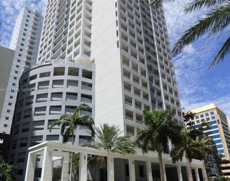 The Sail at 170 14 St, Miami, FL 33131 - For Rent photo 3