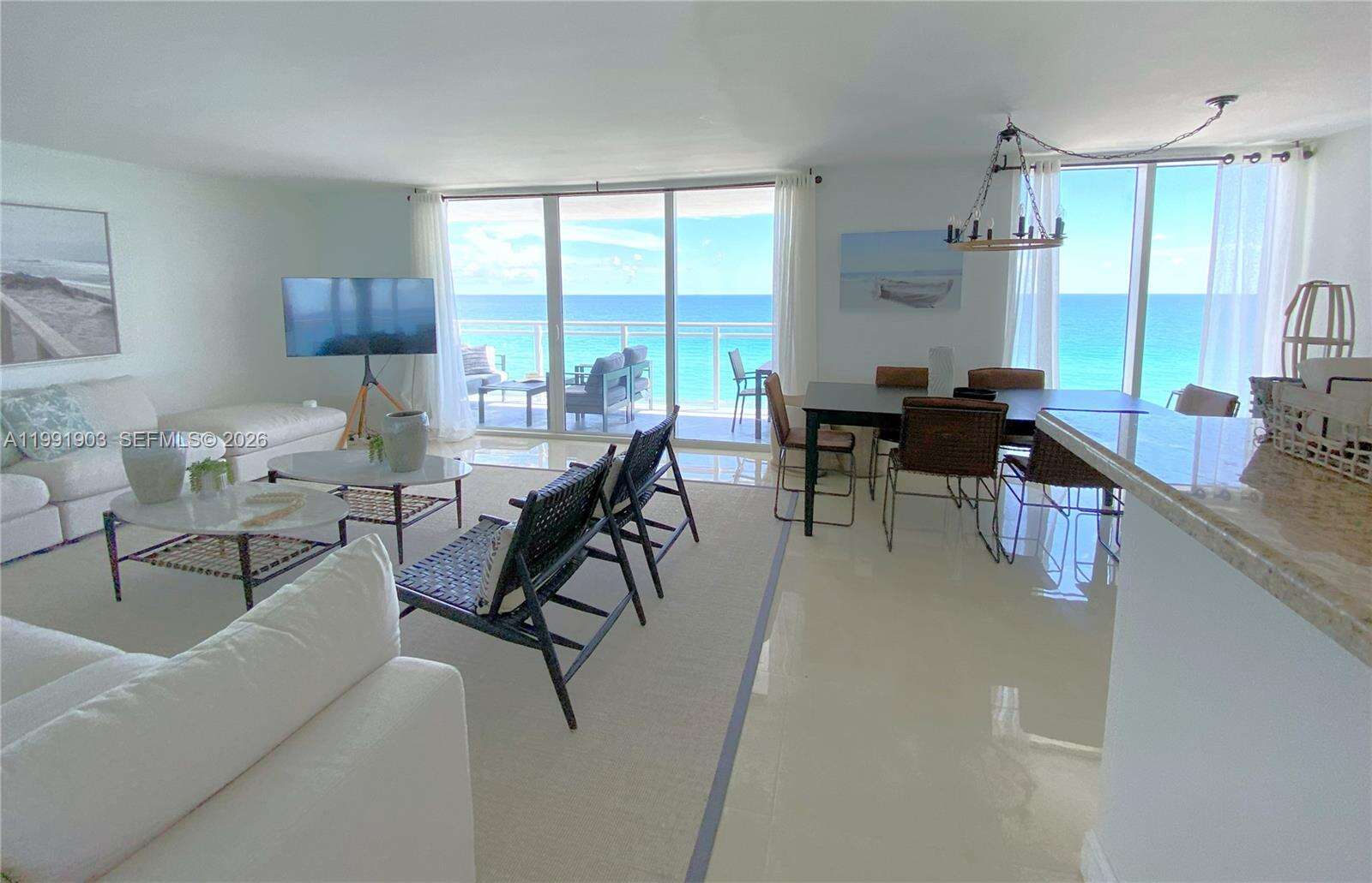Parker Plaza at 2030 Ocean Dr, Hallandale Beach, FL 33009 - For Rent photo 1