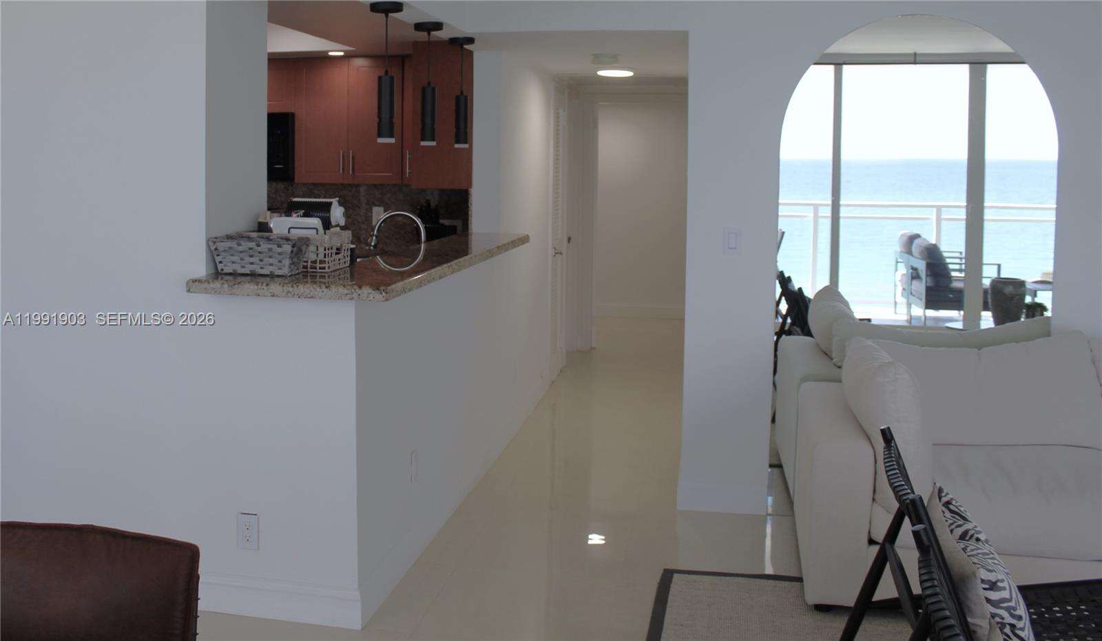 Parker Plaza at 2030 Ocean Dr, Hallandale Beach, FL 33009 - For Rent photo 16