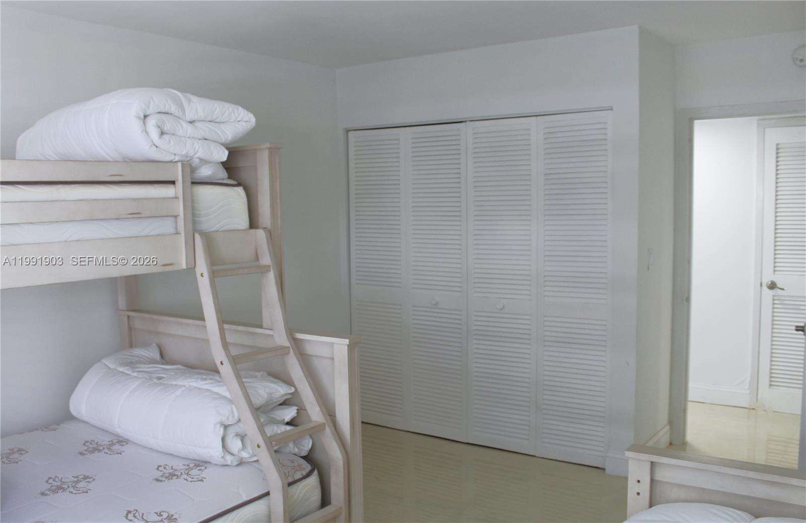 Parker Plaza at 2030 Ocean Dr, Hallandale Beach, FL 33009 - For Rent photo 21
