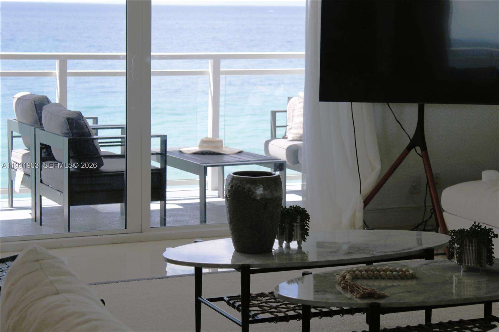 Parker Plaza at 2030 Ocean Dr, Hallandale Beach, FL 33009 - For Rent photo 28