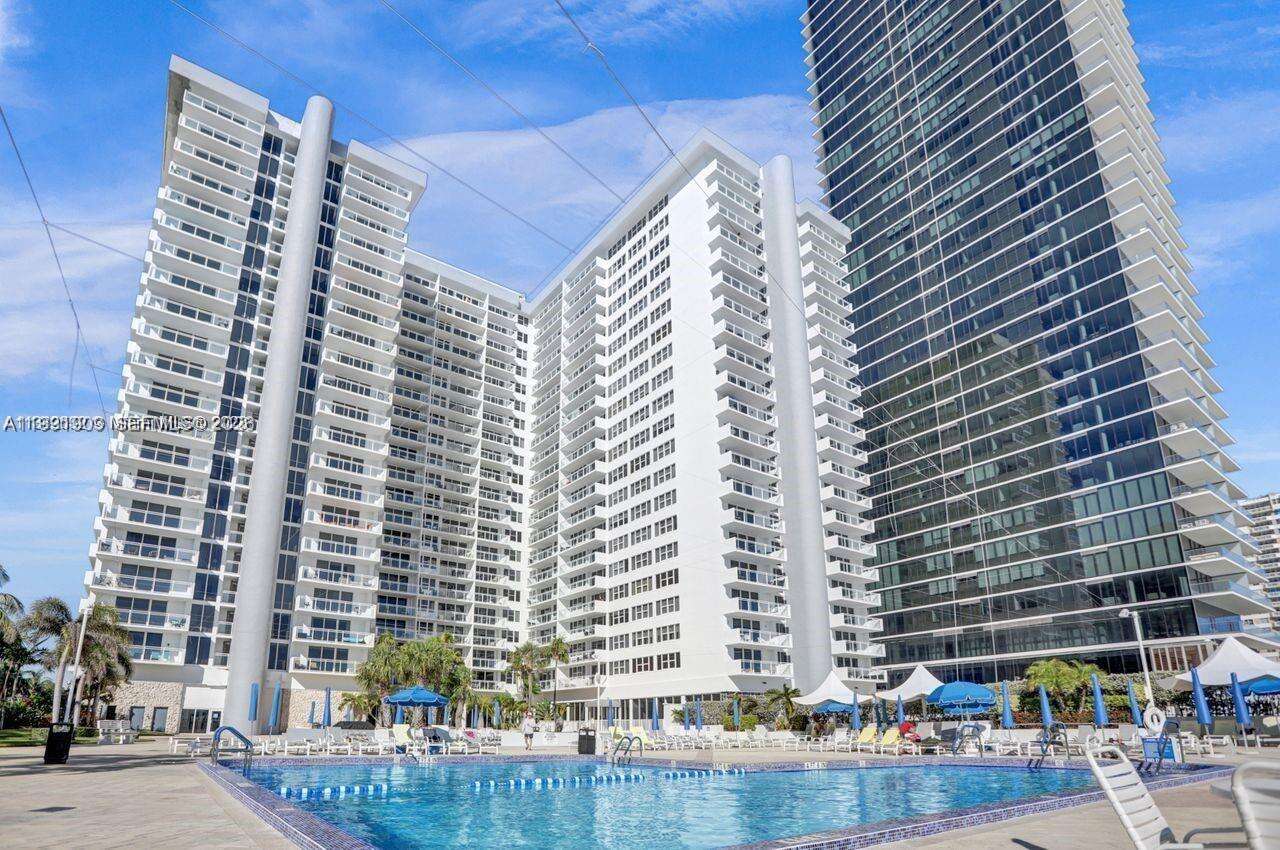 Parker Plaza at 2030 Ocean Dr, Hallandale Beach, FL 33009 - For Rent photo 31