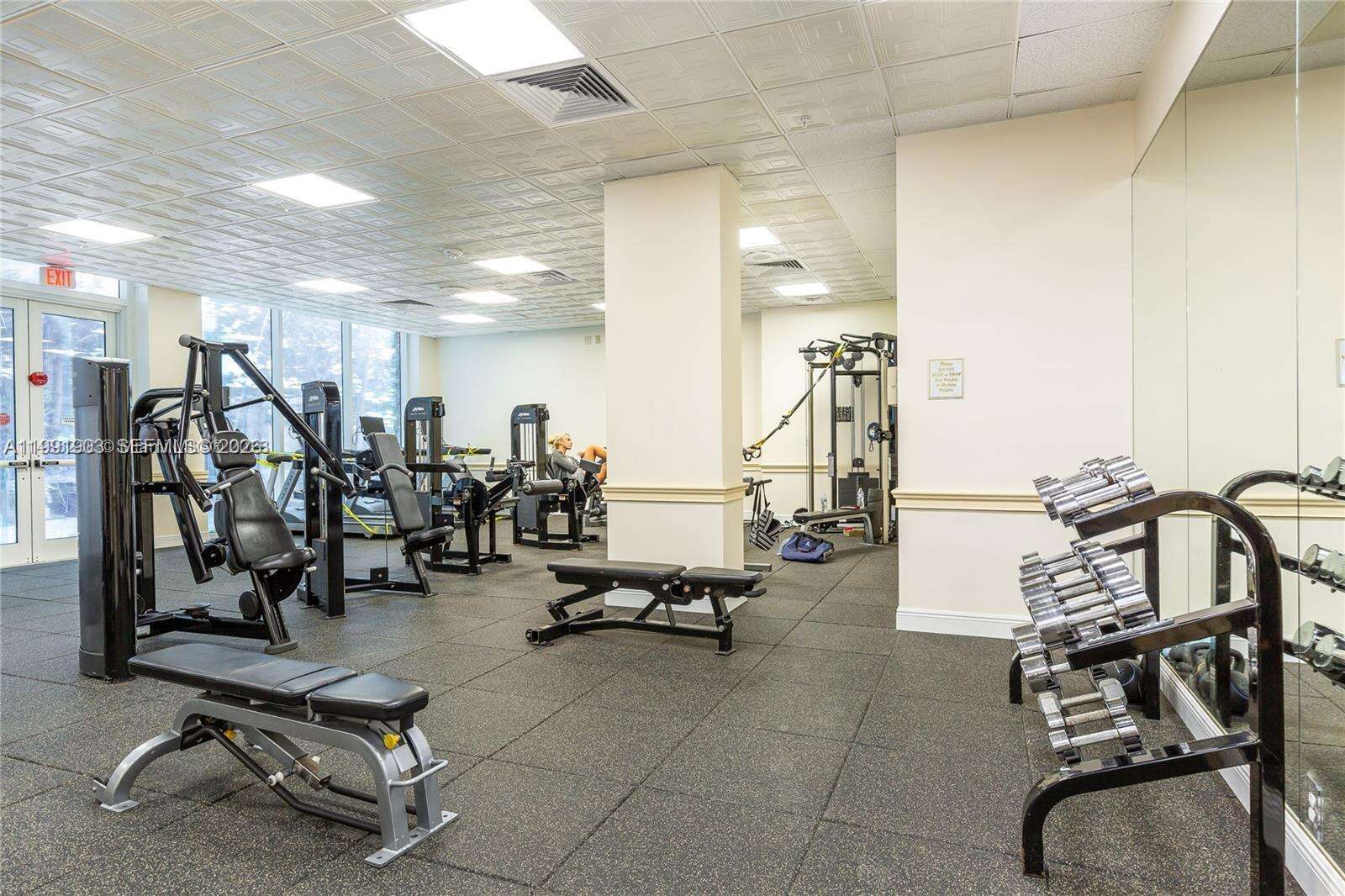 Parker Plaza at 2030 Ocean Dr, Hallandale Beach, FL 33009 - For Rent photo 35