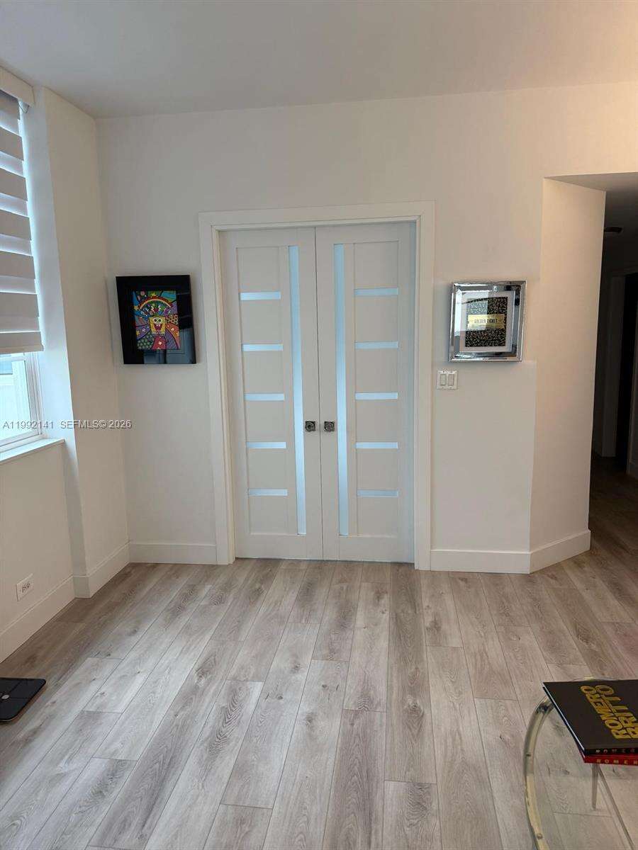 The Carriage Club North at 5005 Collins Ave, Miami Beach, FL 33140 - For Rent photo 13